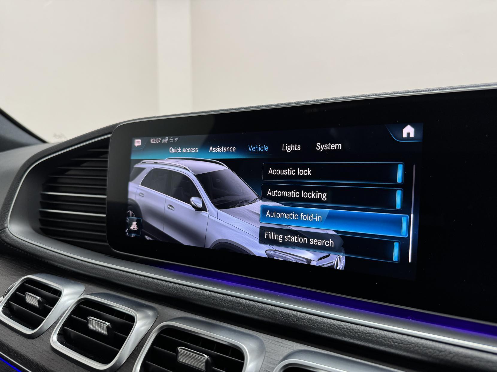 Mercedes-Benz Gle view 39