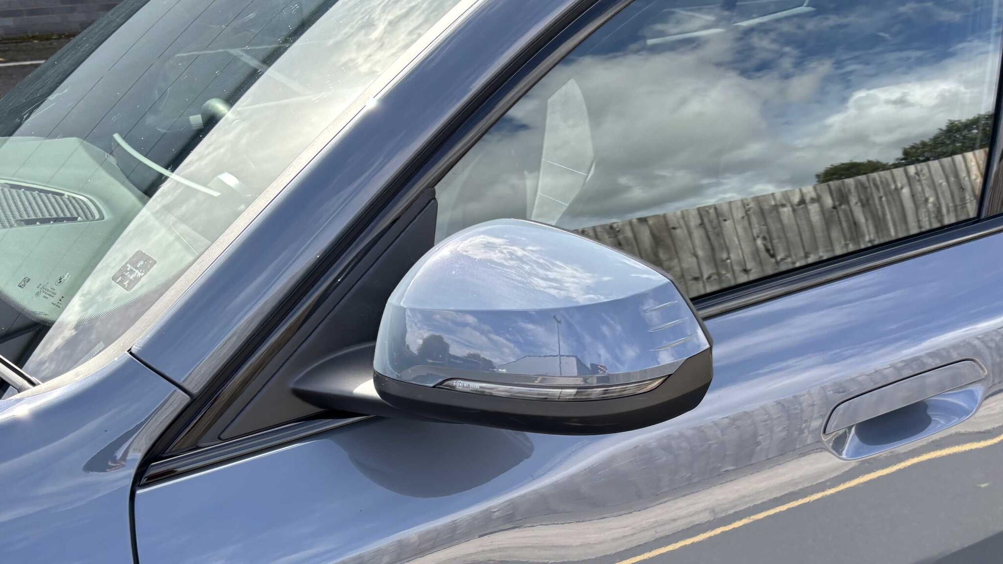 BMW iX2 view 40