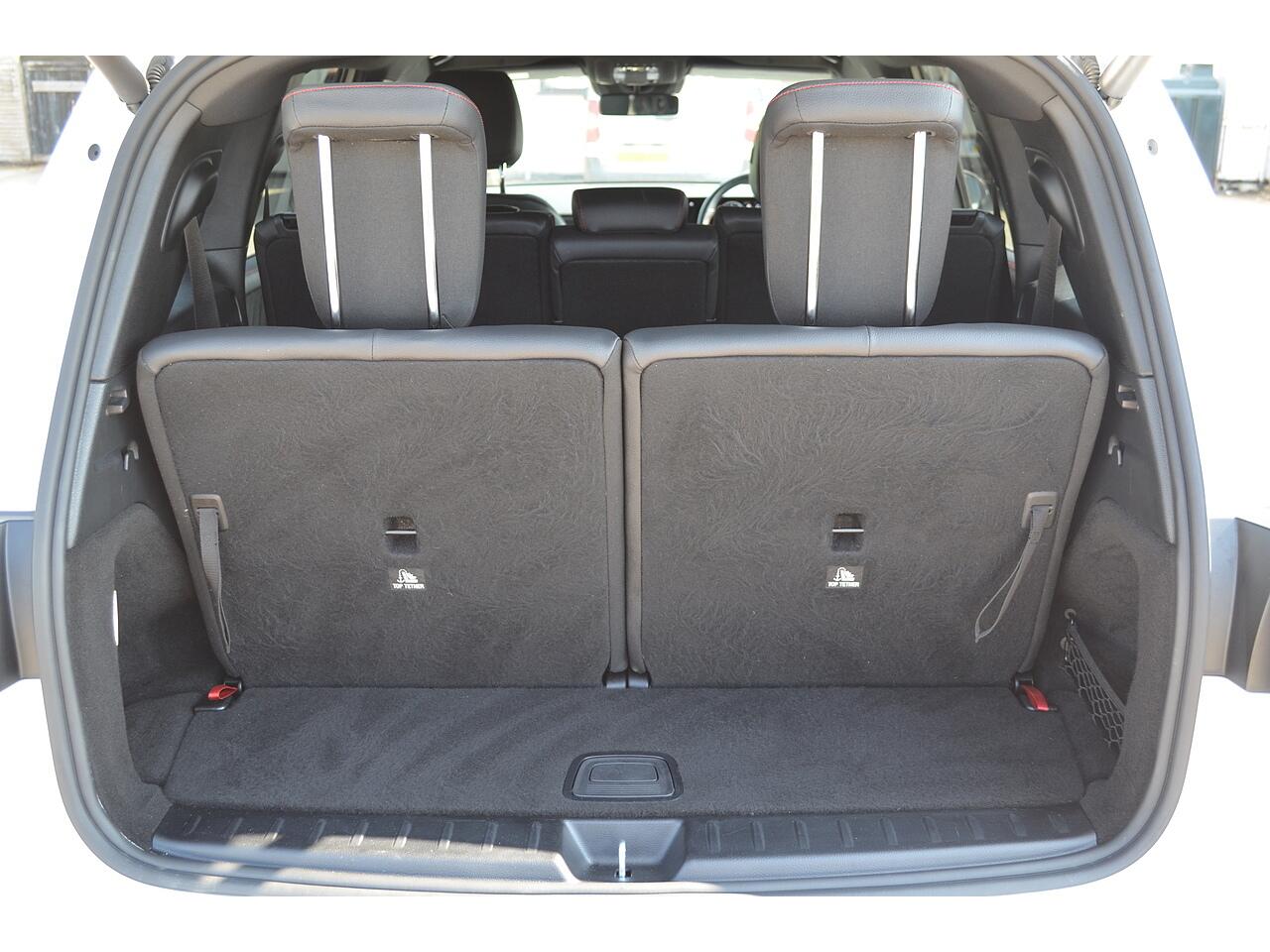 Mercedes-Benz GLB view 20