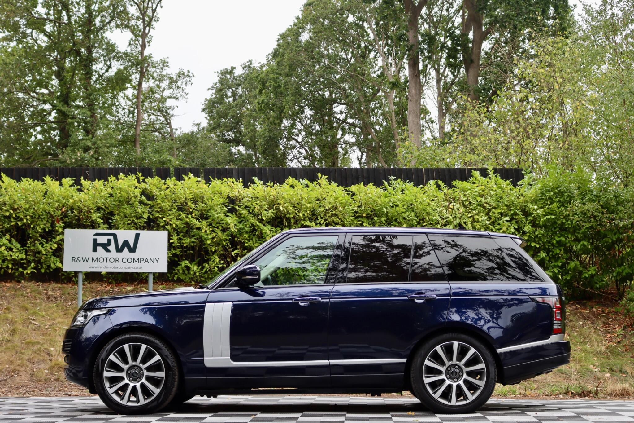 Land Rover Range Rover view 30
