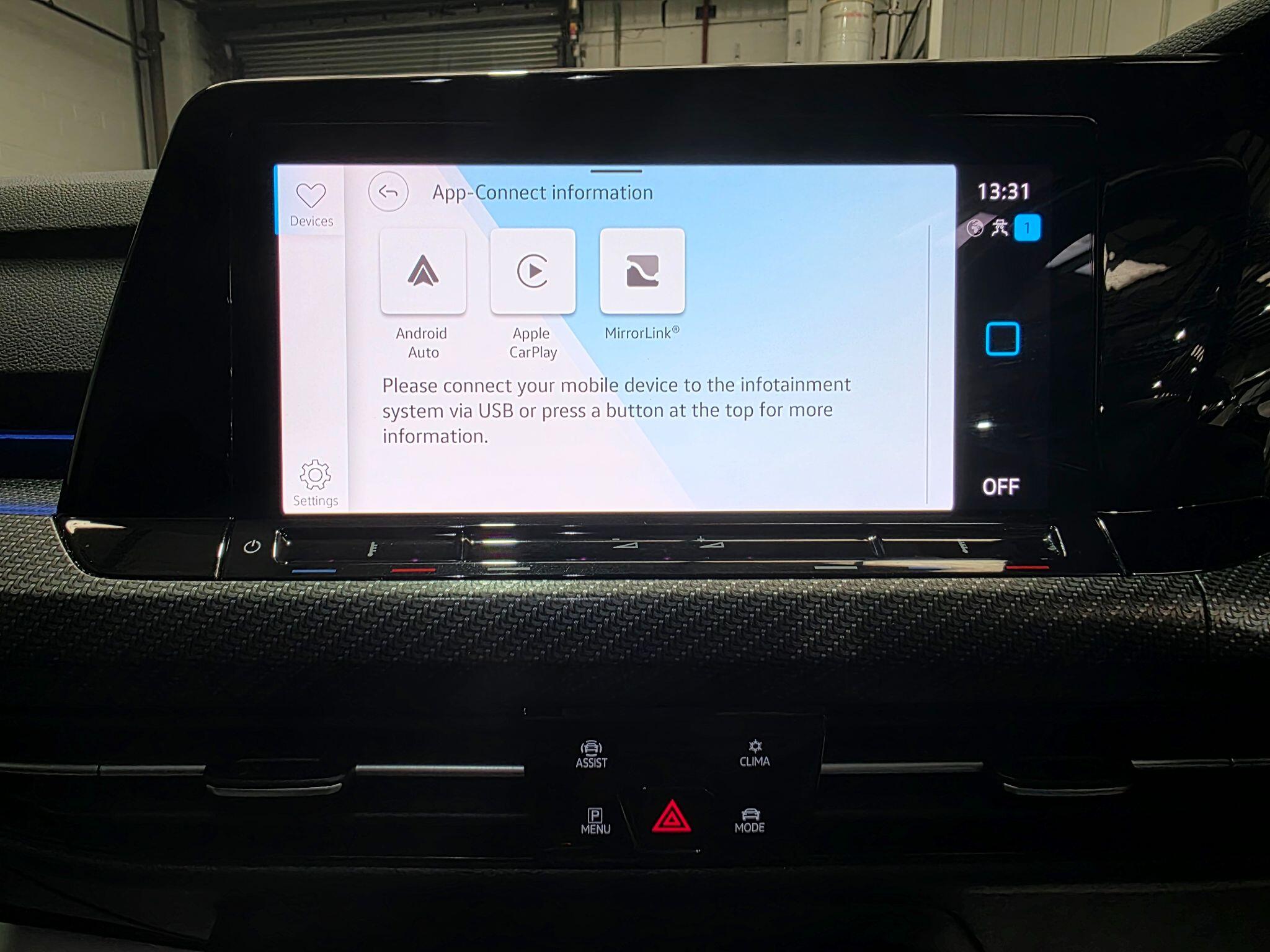 Volkswagen Golf view 8