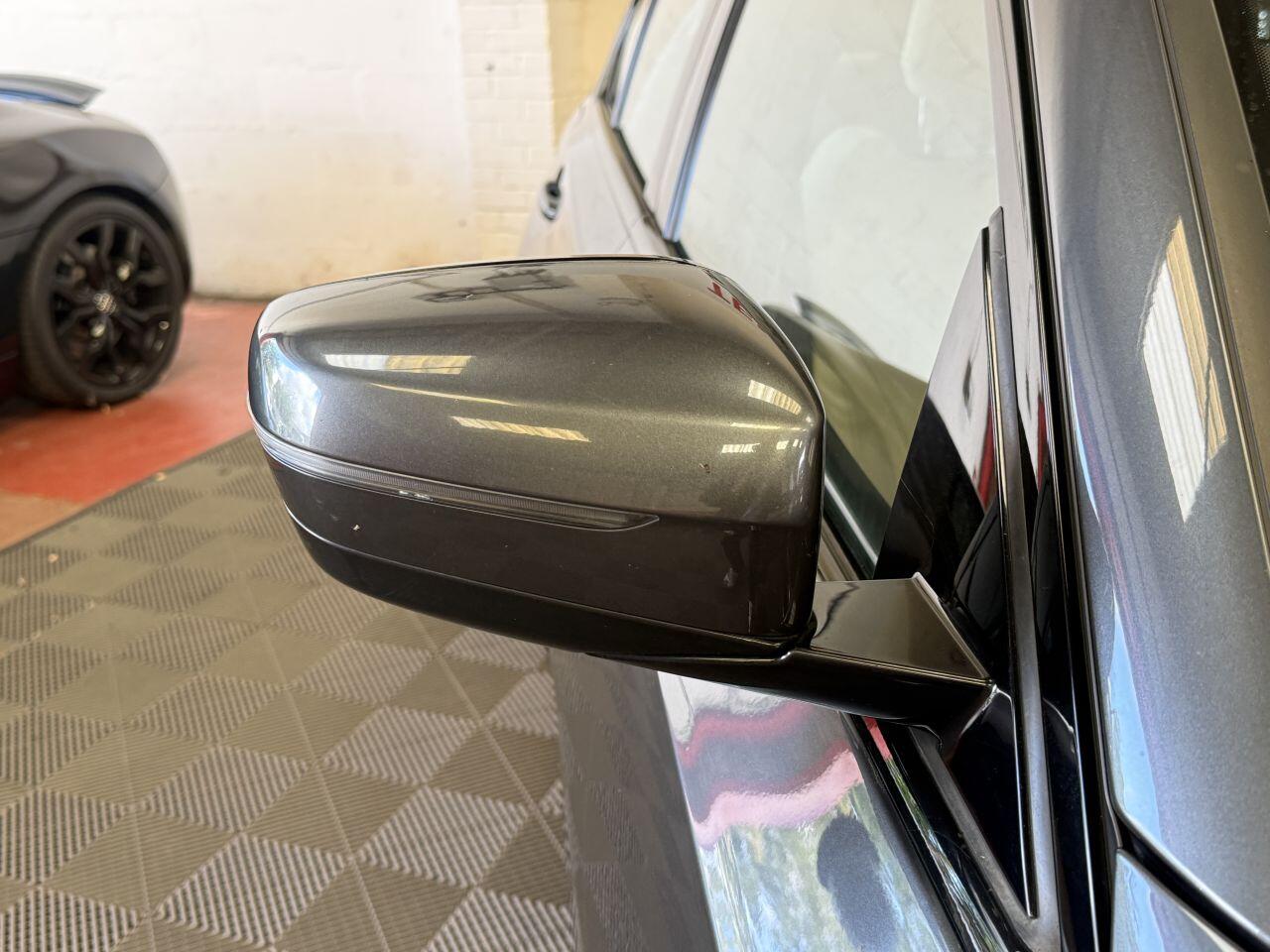 BMW 3 Series view 25