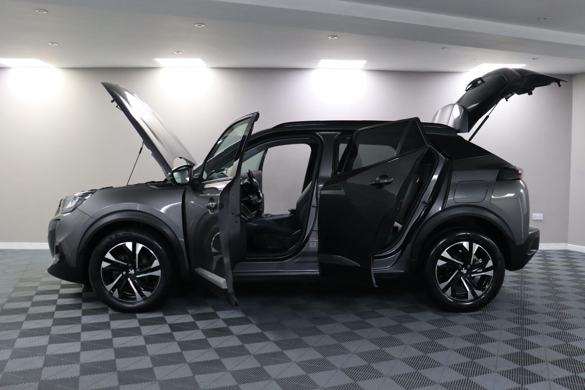 Peugeot 2008 view 18