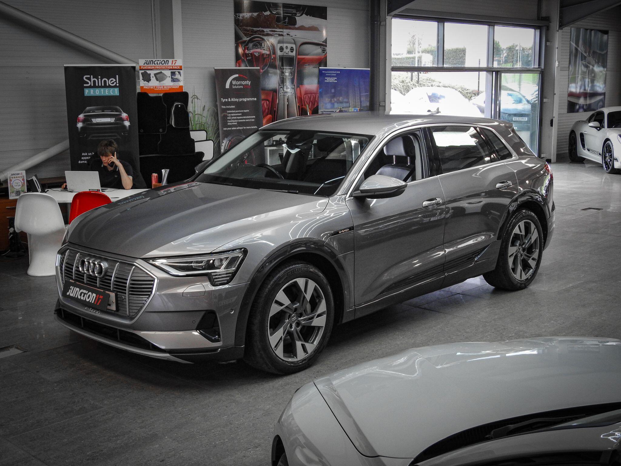 Audi E-Tron view 41