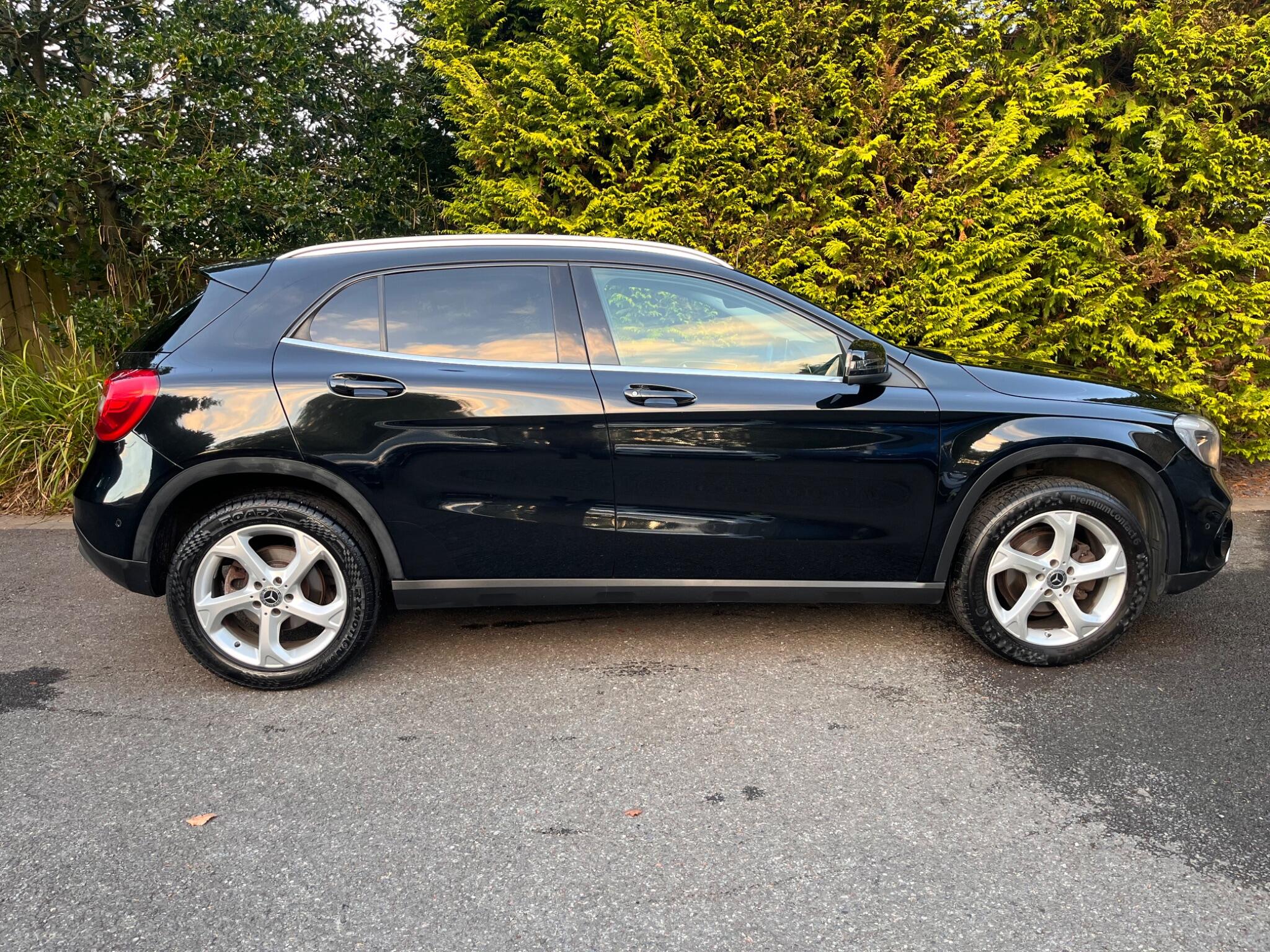 Mercedes-Benz Gla view 18