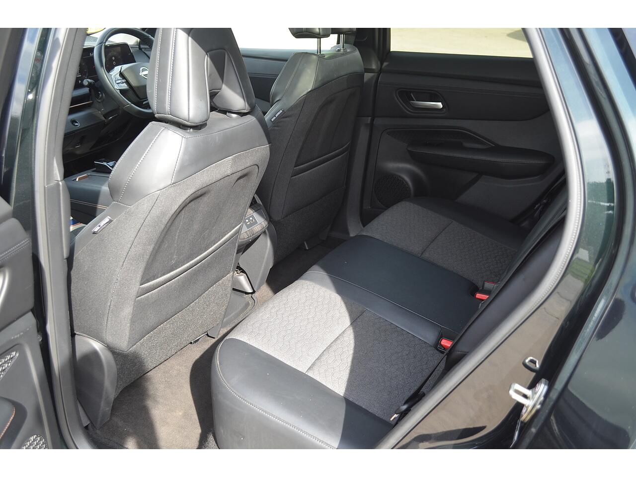 Nissan Ariya view 17