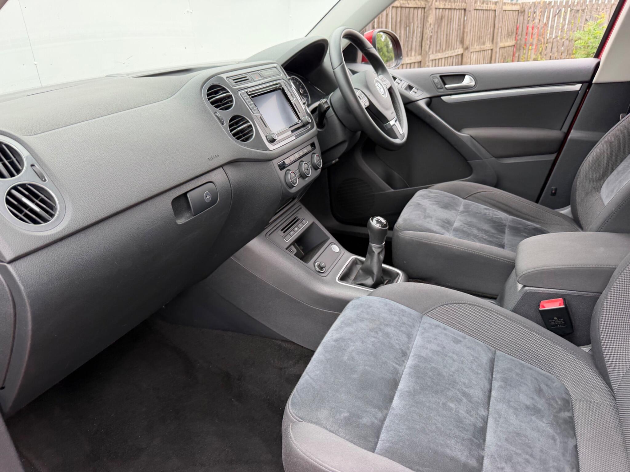 Volkswagen Tiguan view 26
