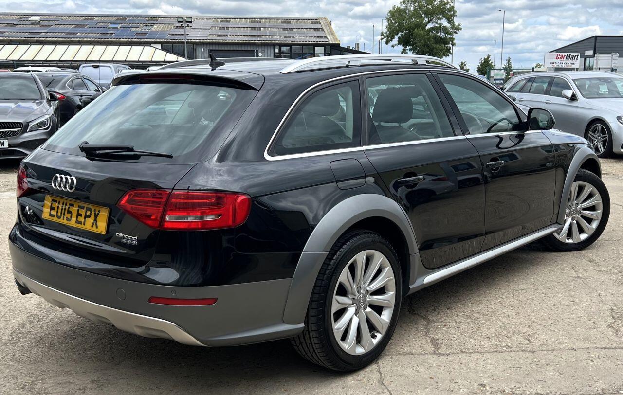 Audi A4 Allroad view 4