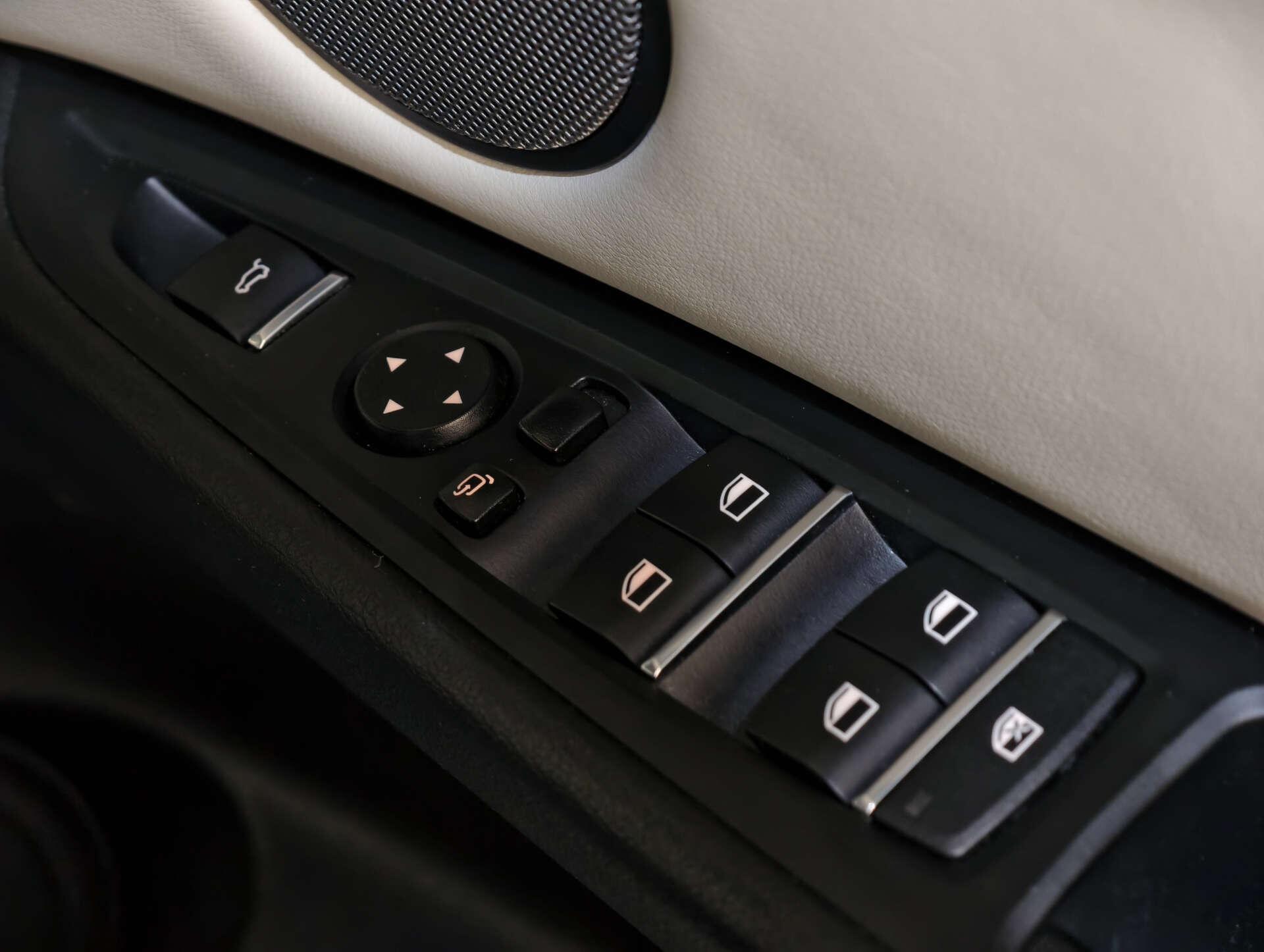 BMW X6 view 26