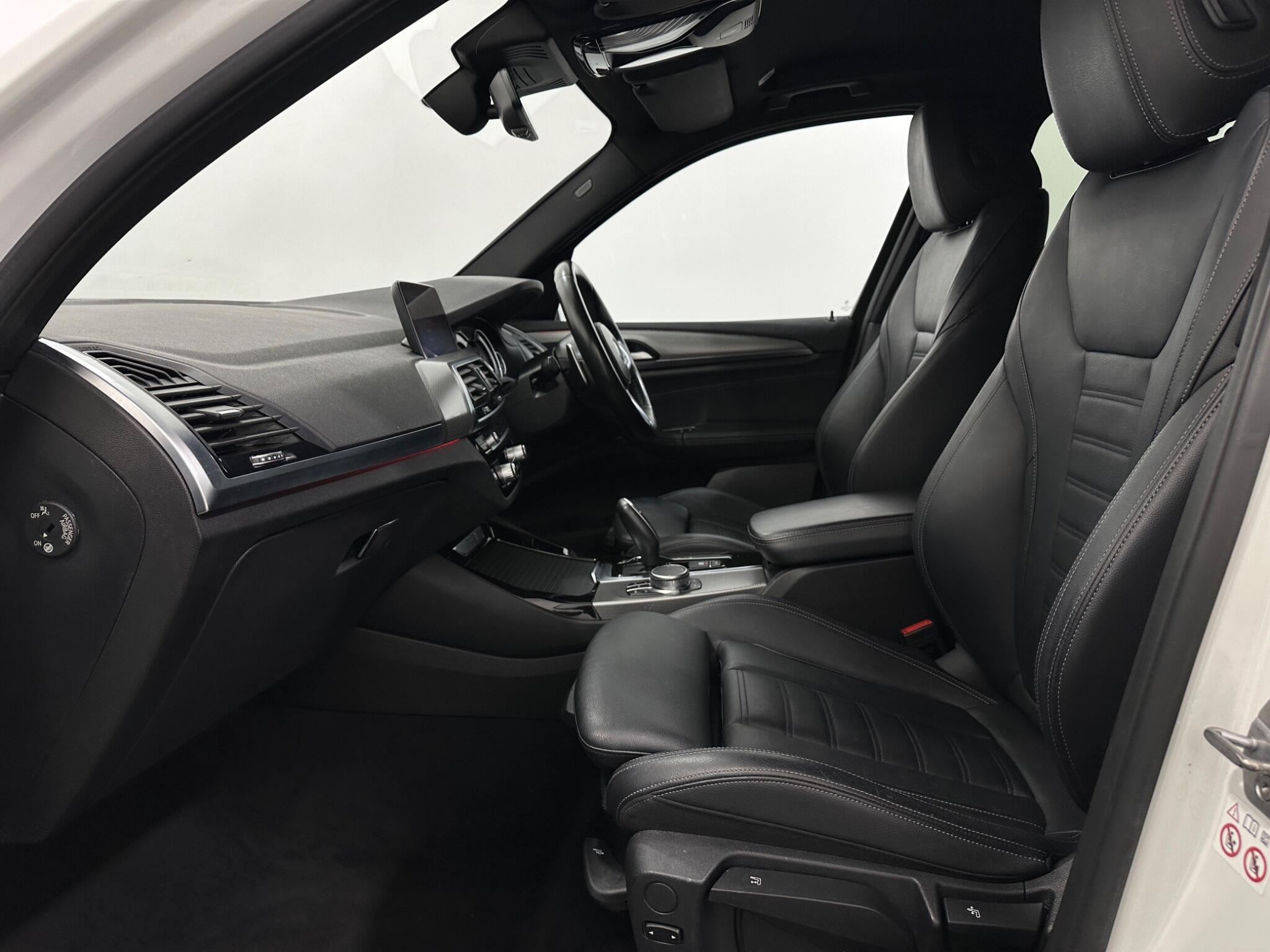 BMW X3 view 34