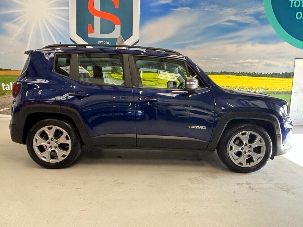 Jeep Renegade view 4