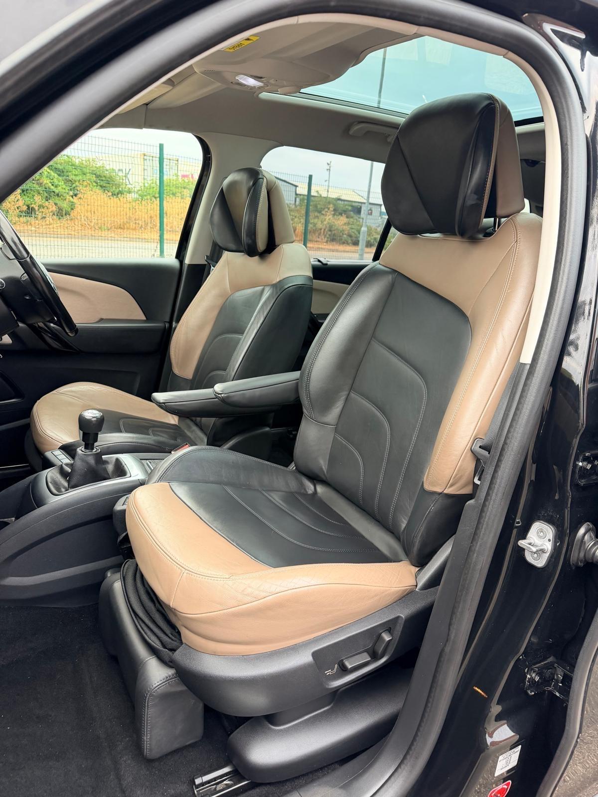 Citroen Grand C4 Picasso view 39