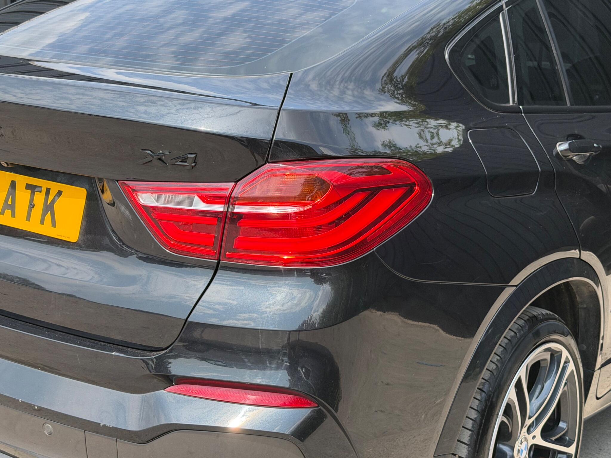 BMW X4 view 57