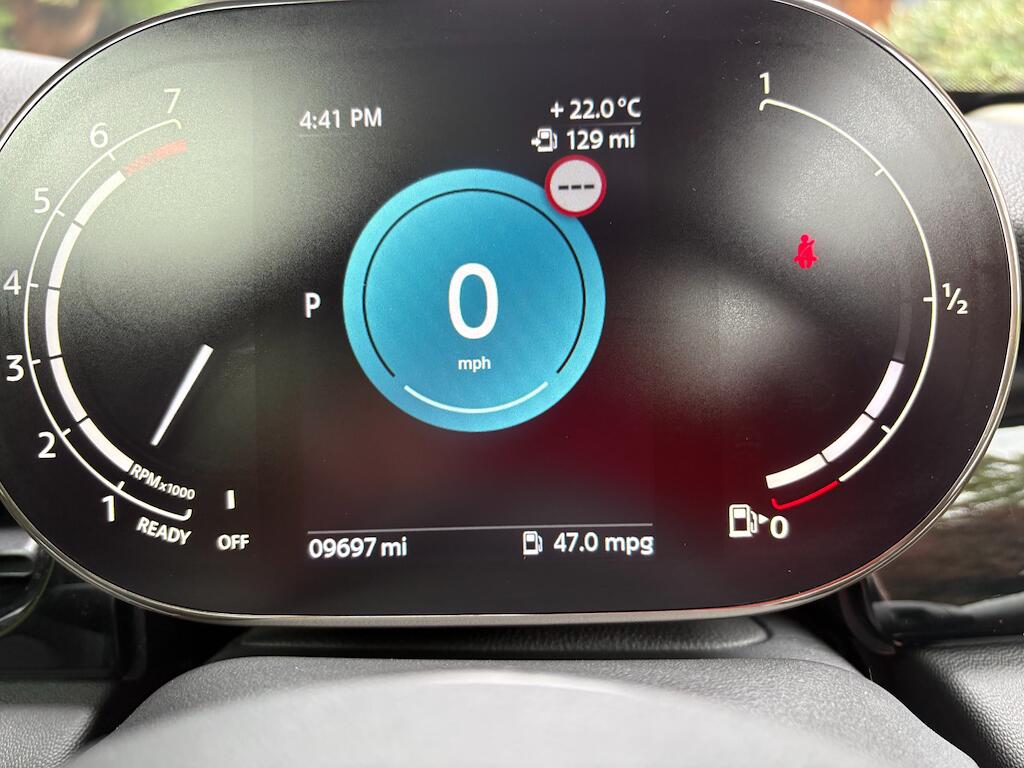Mini Hatch view 15