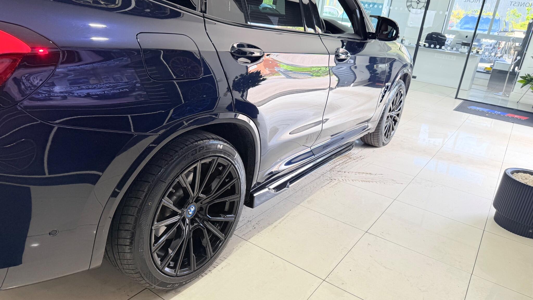 BMW X3 view 7