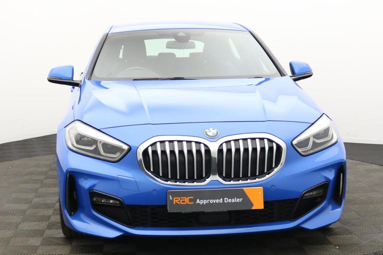 BMW 1 Series view 10