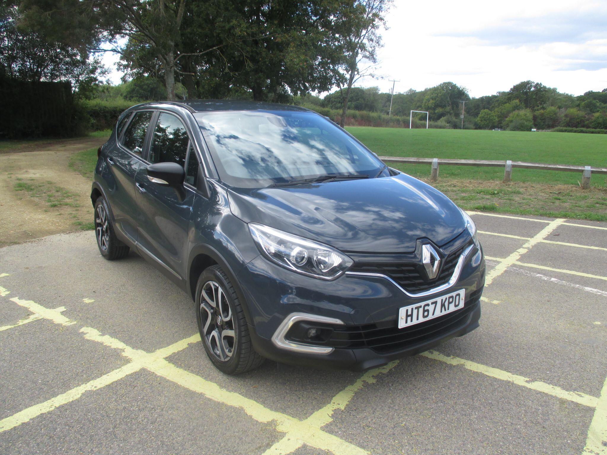 Renault Captur view 3