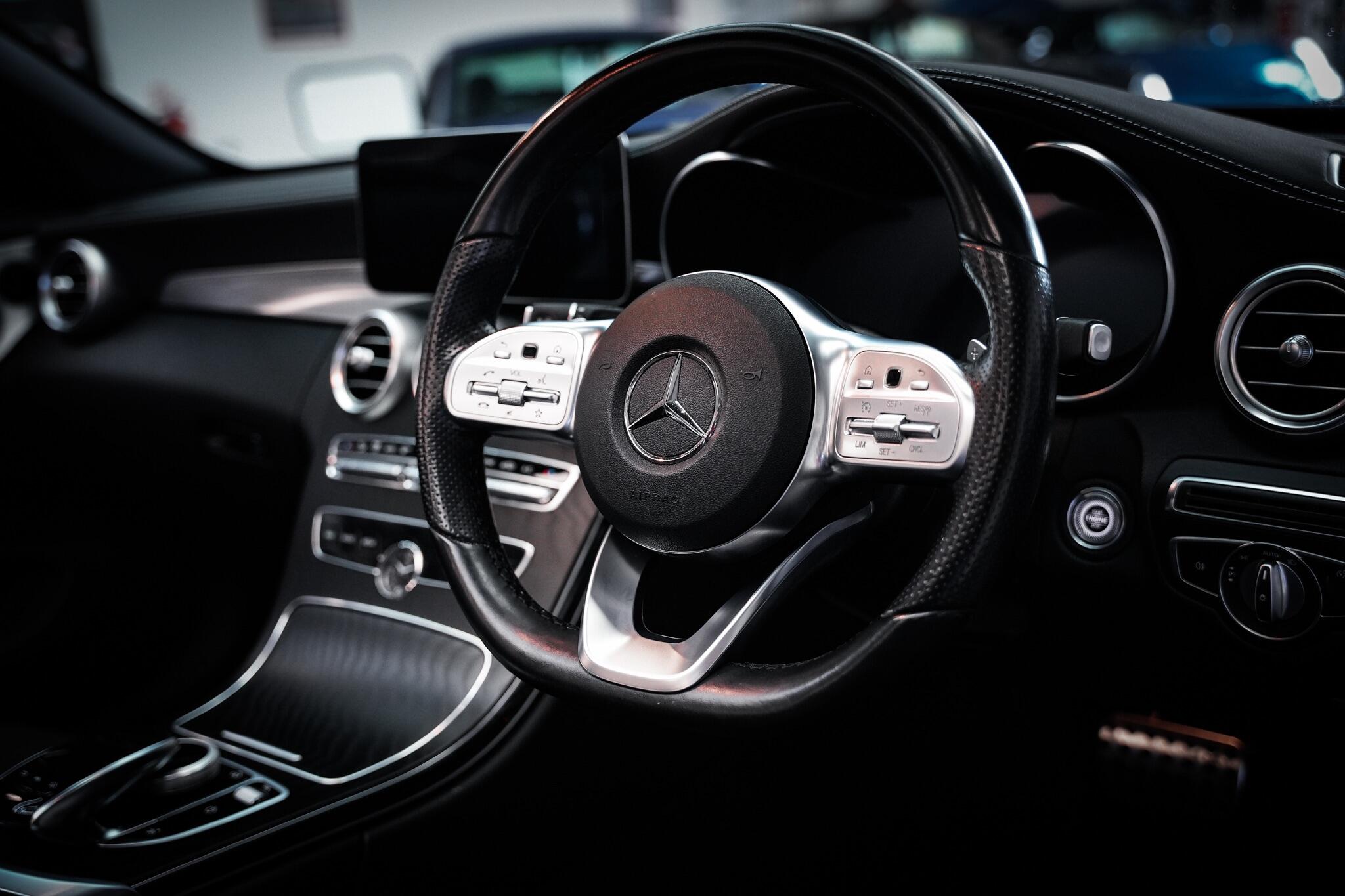 Mercedes-Benz C-Class view 18