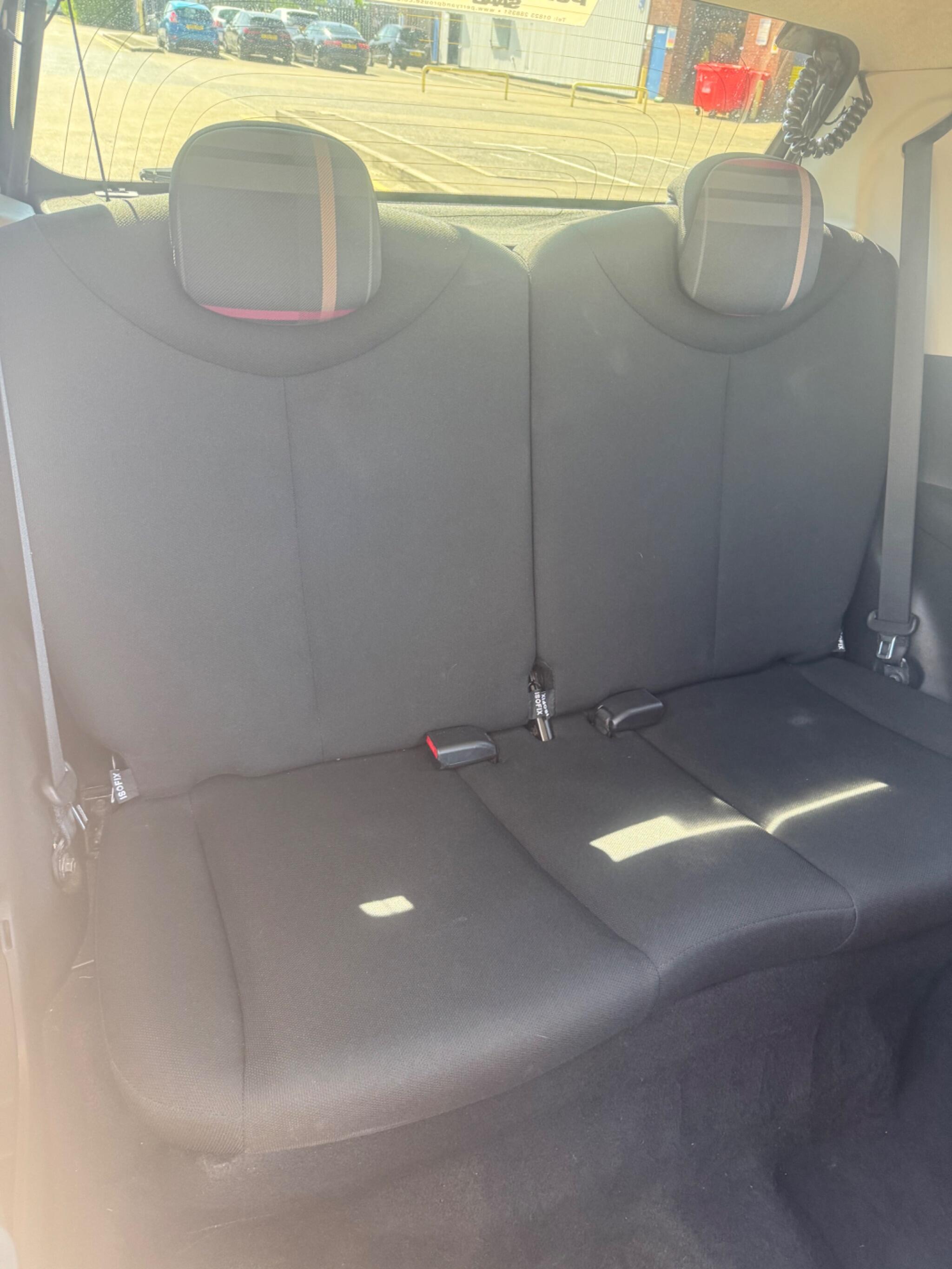 Peugeot 108 view 27