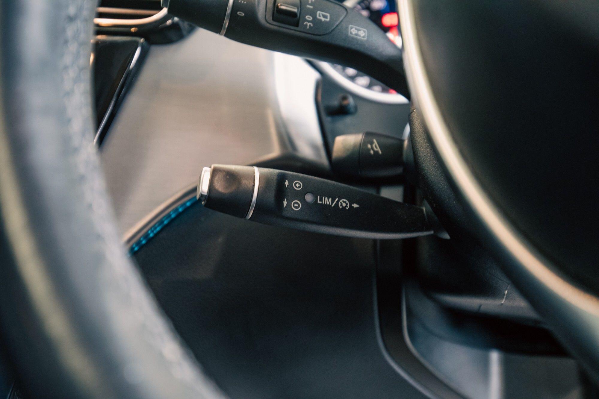 Mercedes-Benz GLE view 15