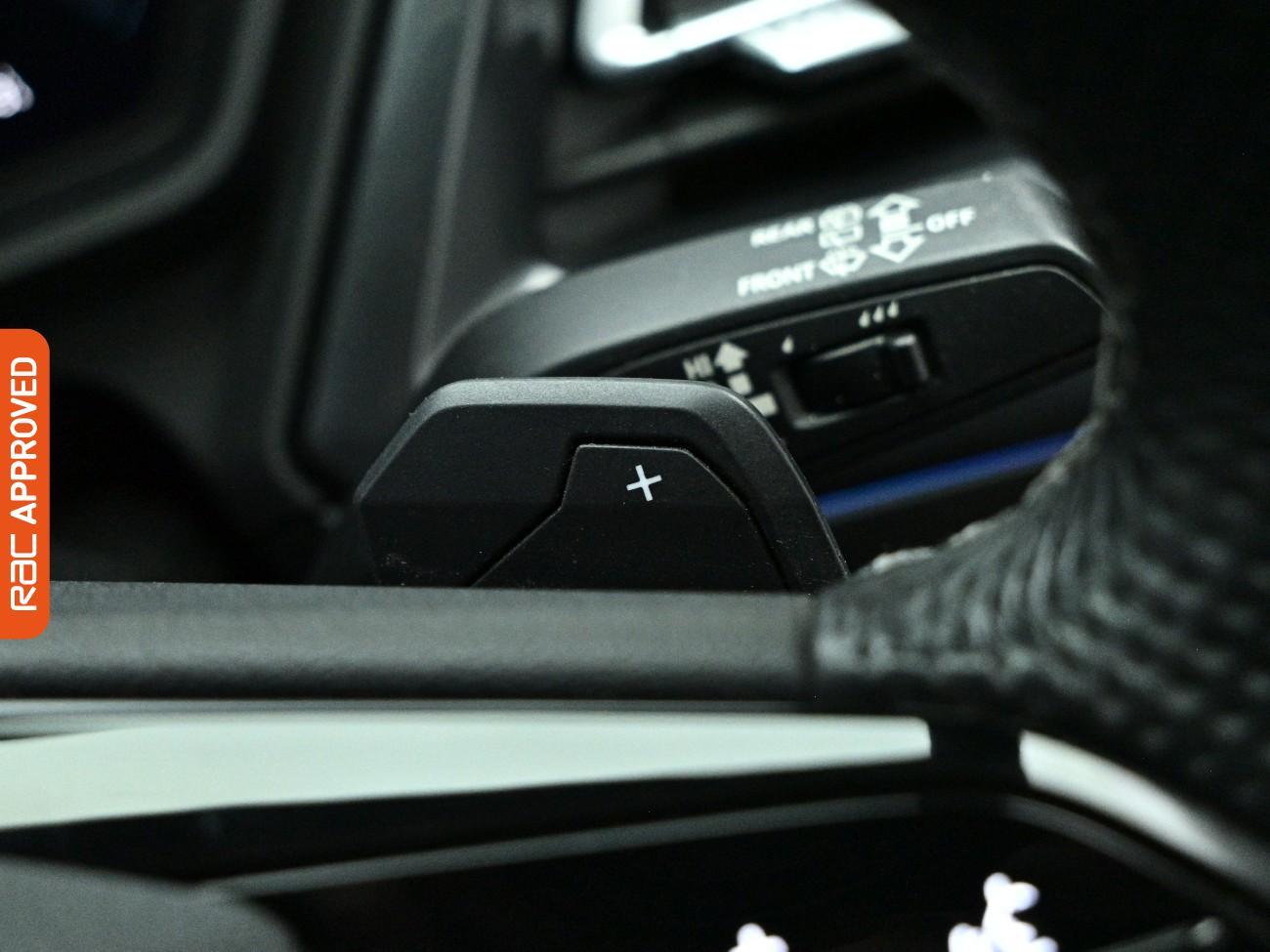 Audi Q4 e-tron view 23
