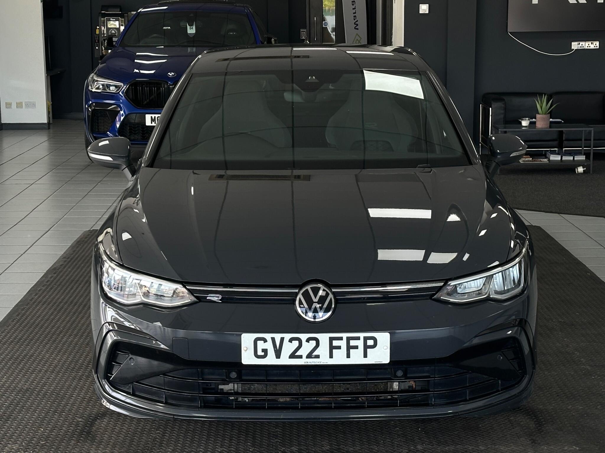Volkswagen Golf view 5
