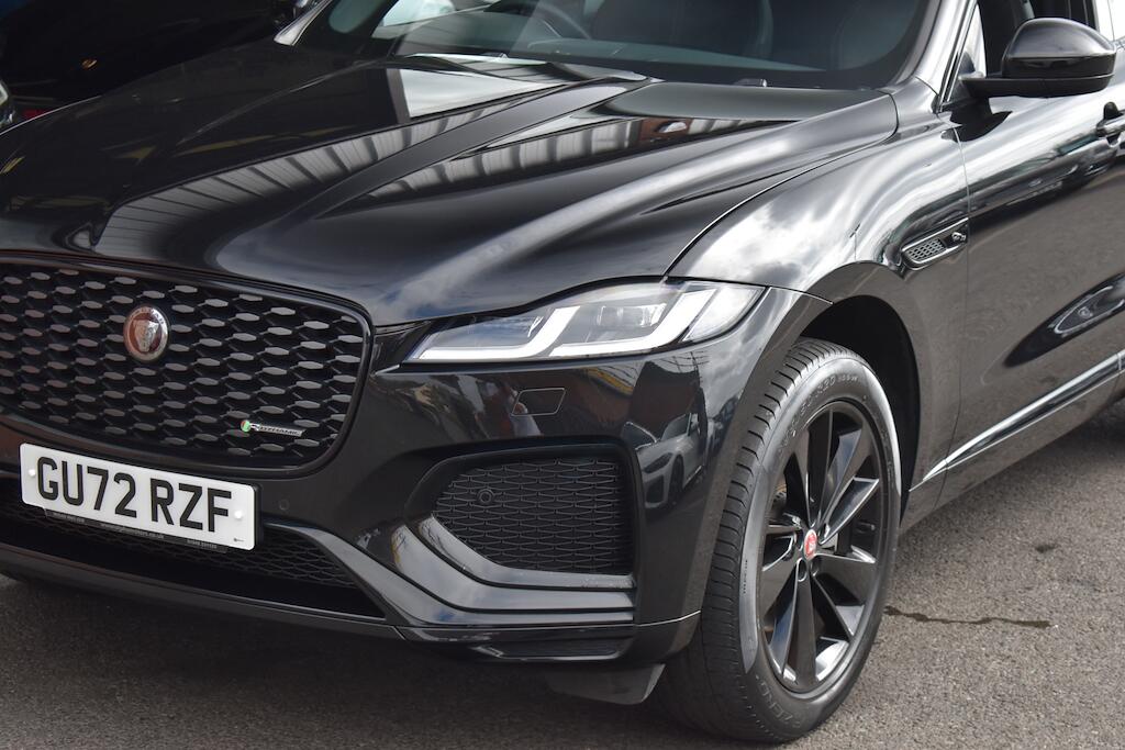 Jaguar F-Pace view 22