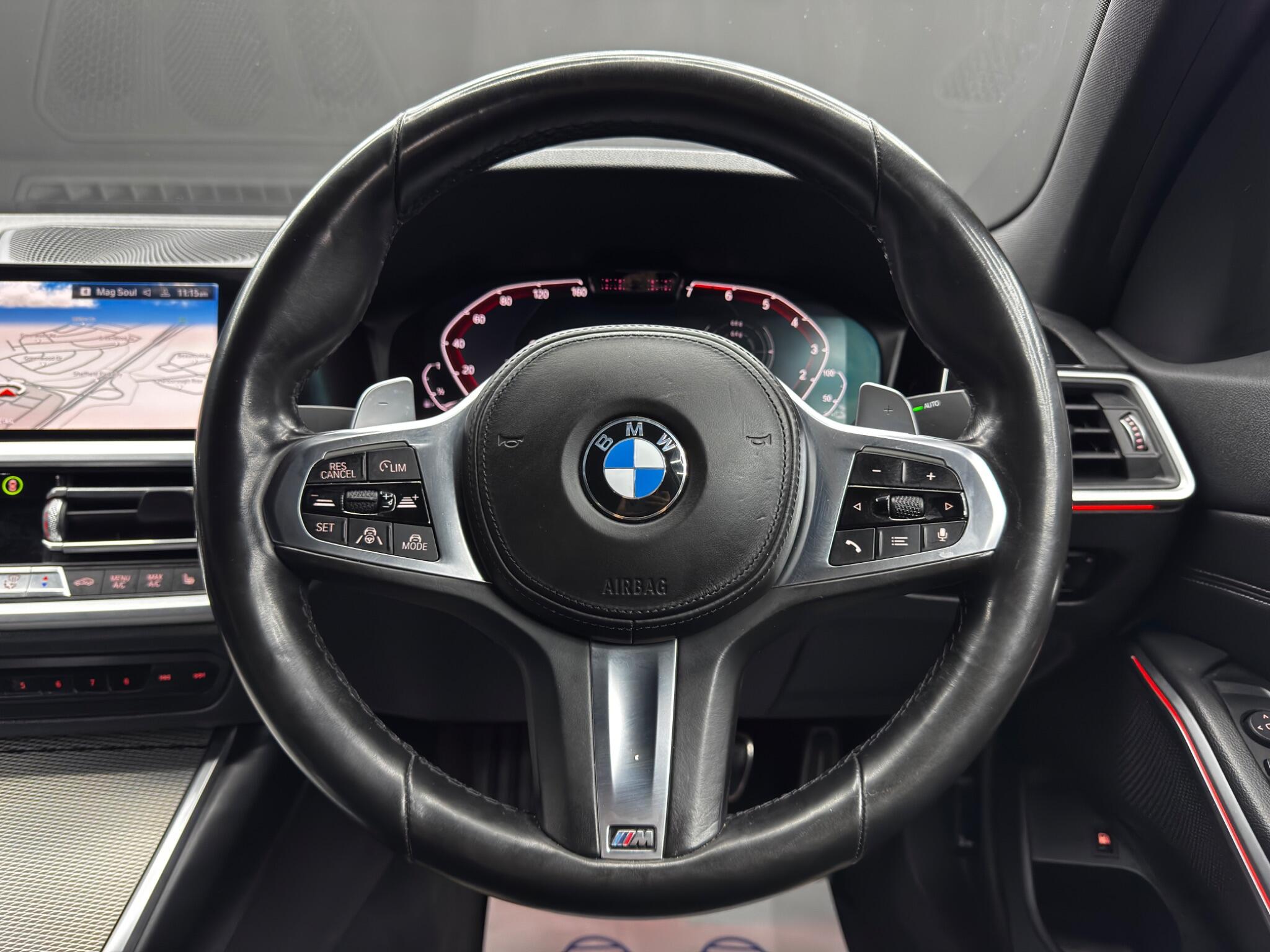 BMW 3 Series view 19