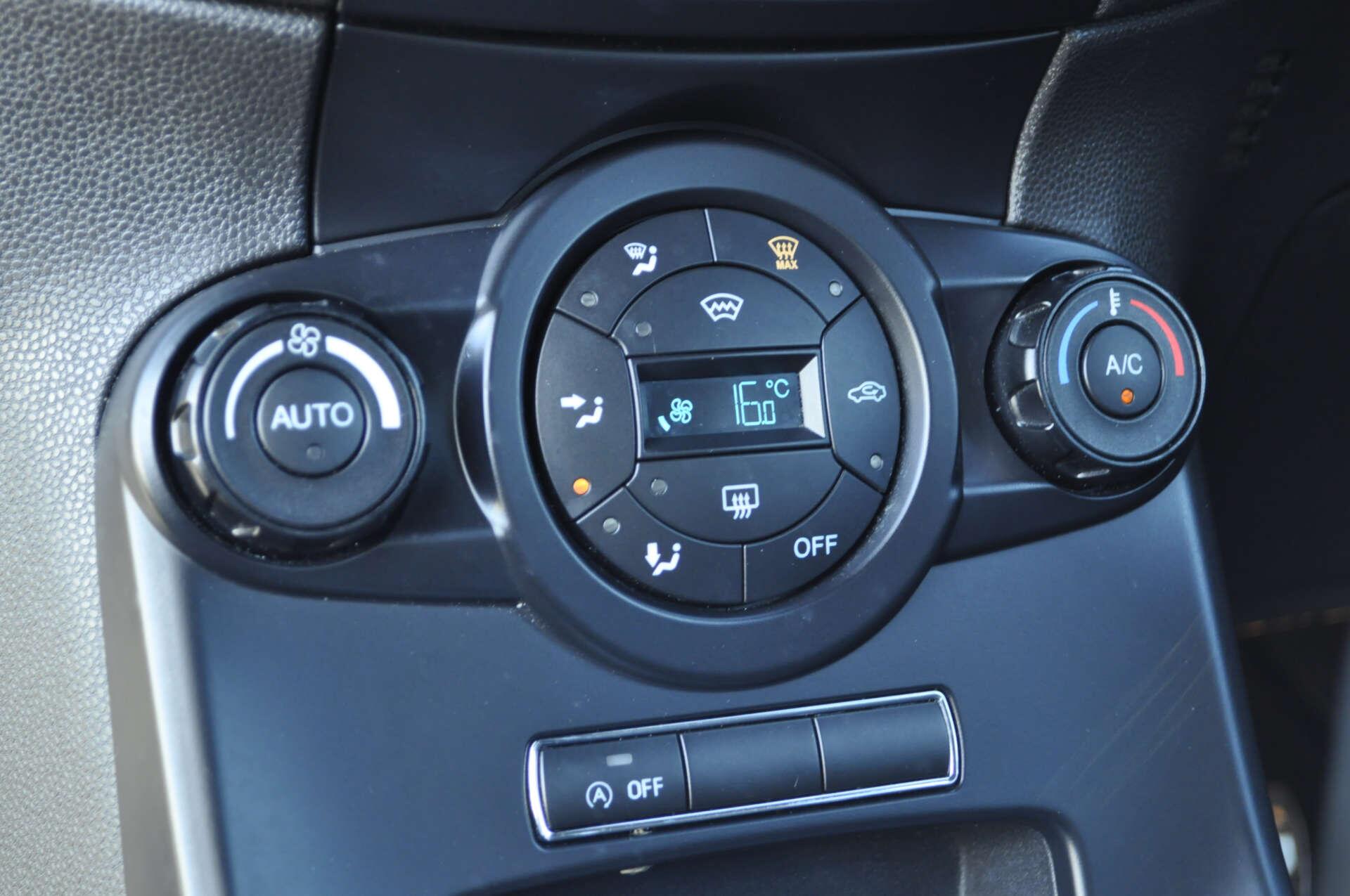 Ford Fiesta view 14