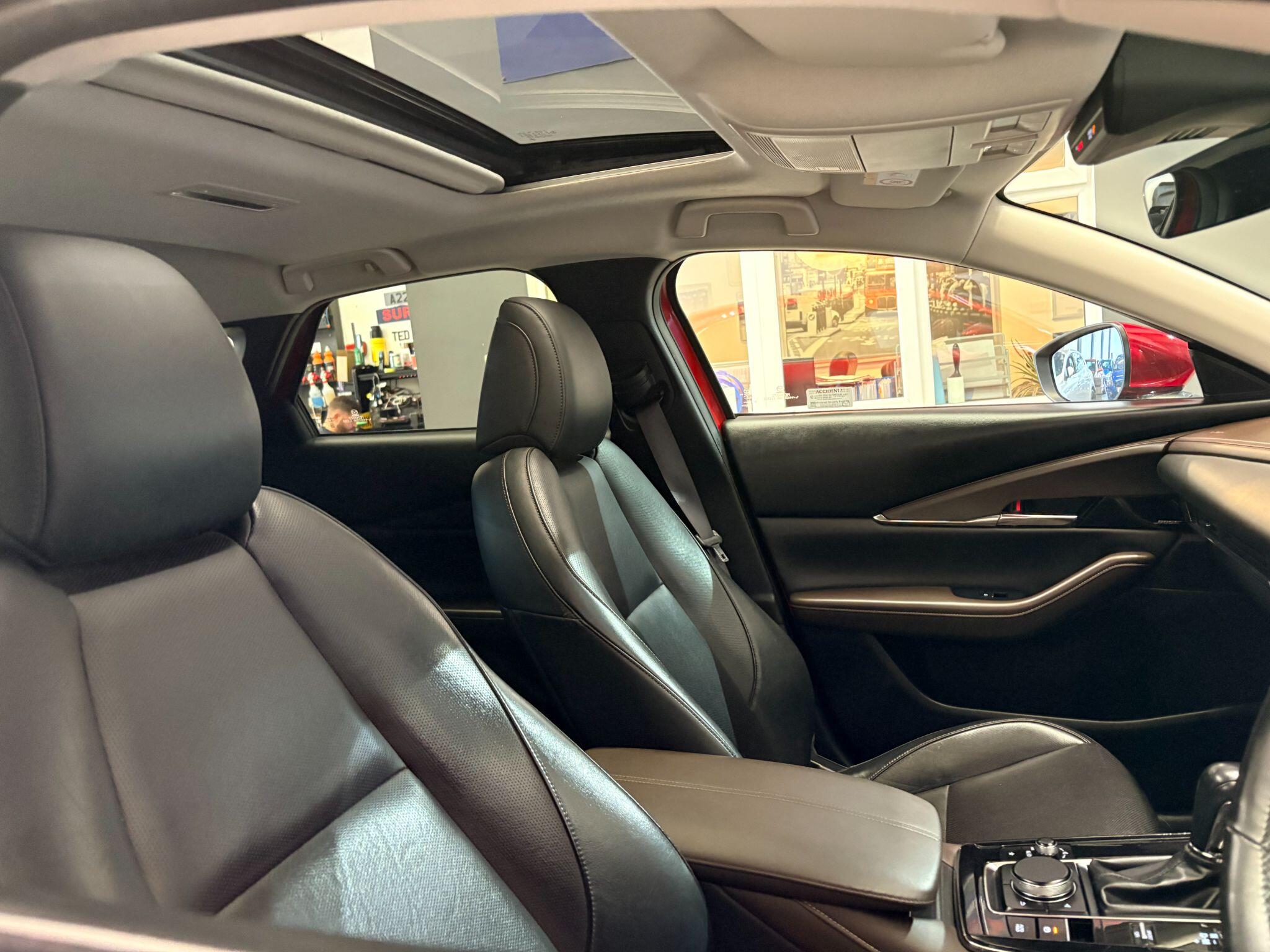 Mazda CX-30 view 27