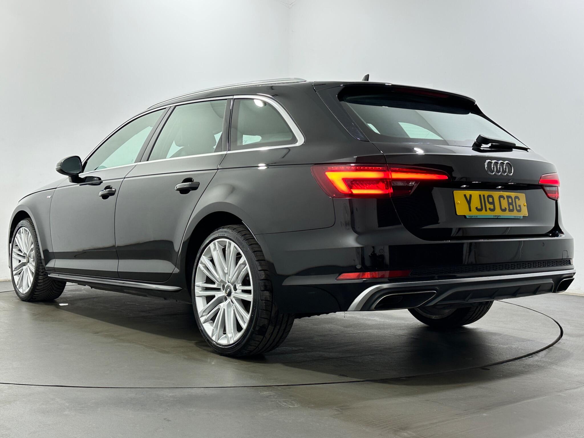 Audi A4 view 50