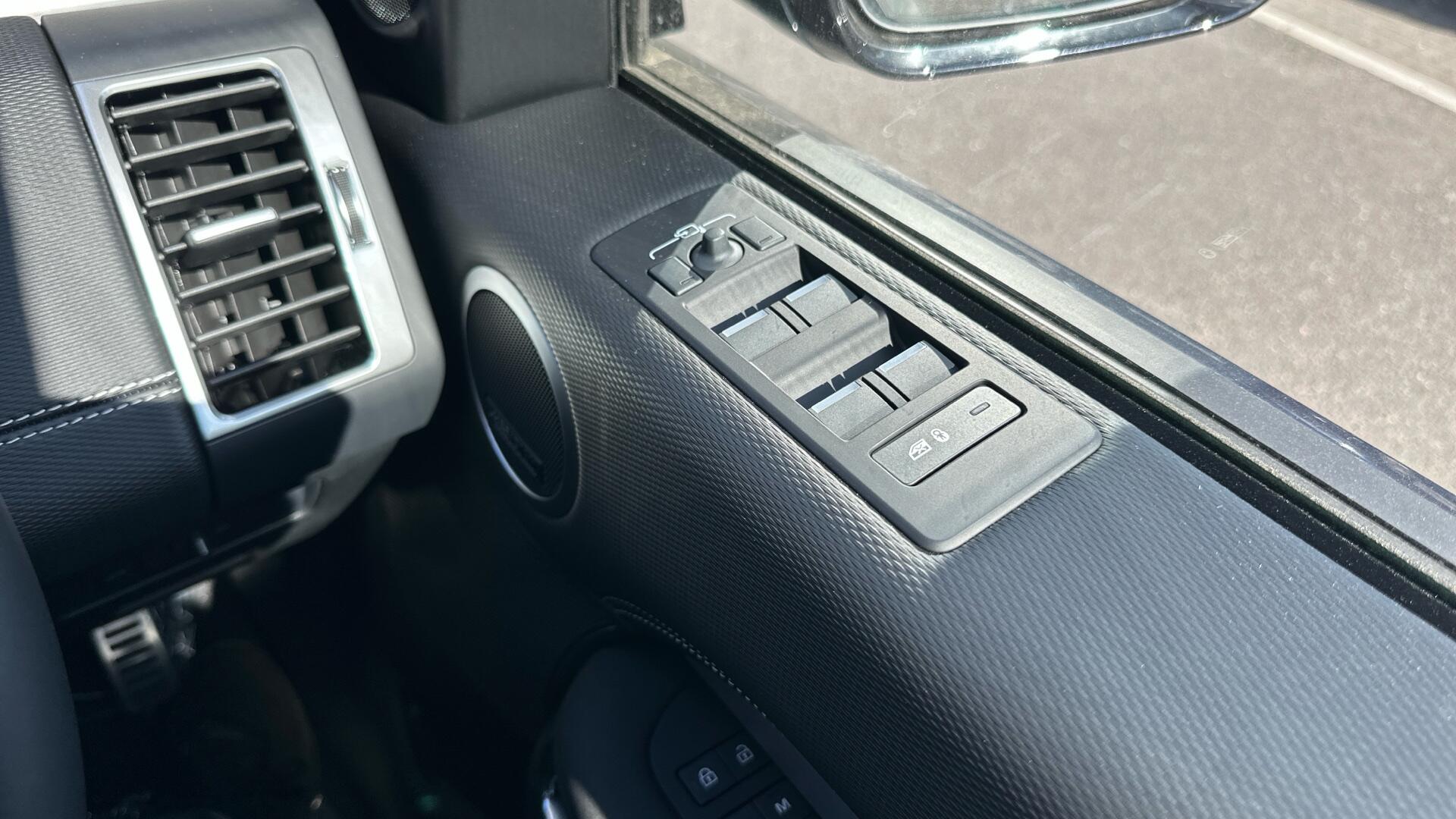 Land Rover Discovery view 47