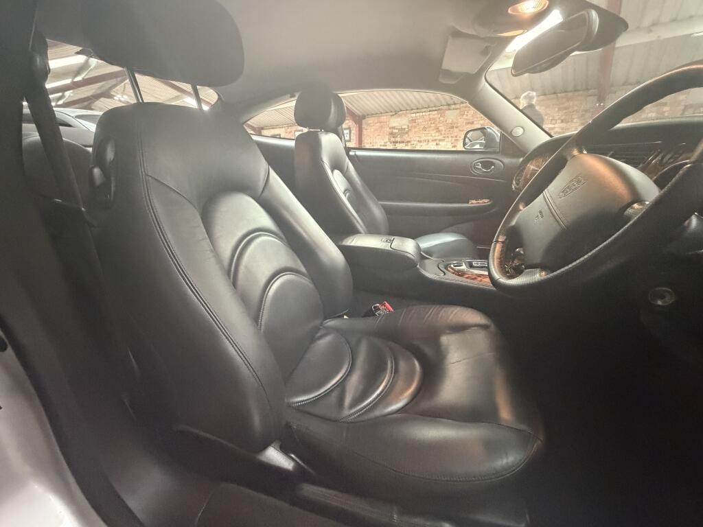 Jaguar XK8 view 19