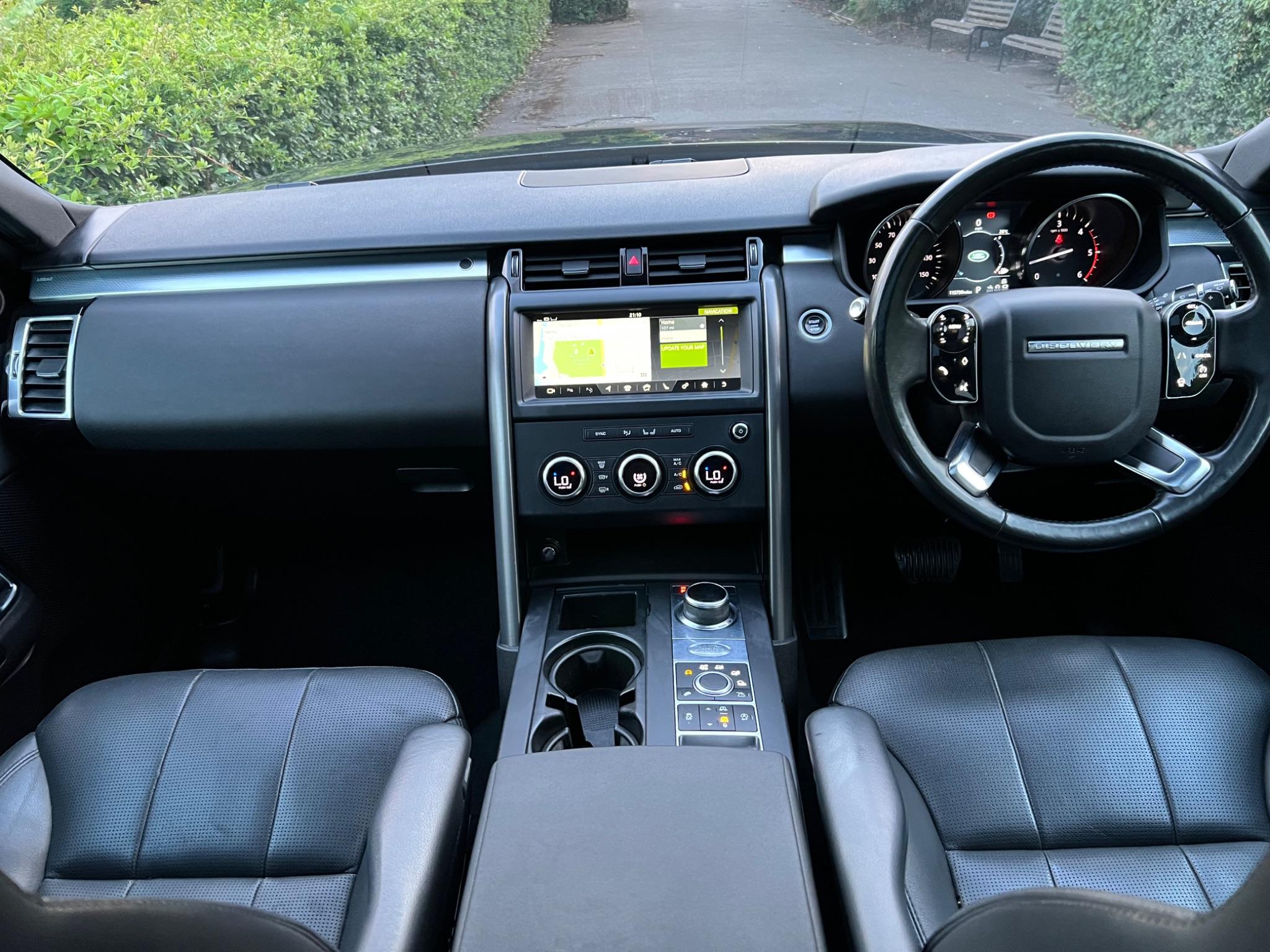 Land Rover Discovery view 22