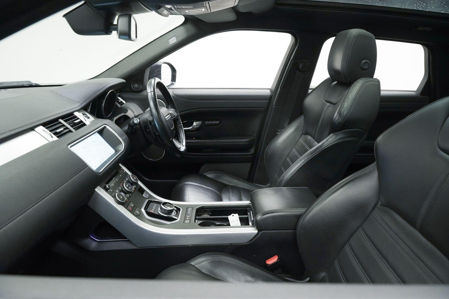 Land Rover Range Rover Evoque view 25