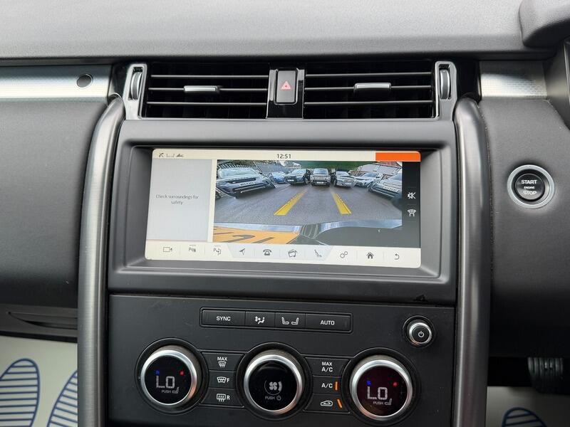 Land Rover Discovery 3 view 39