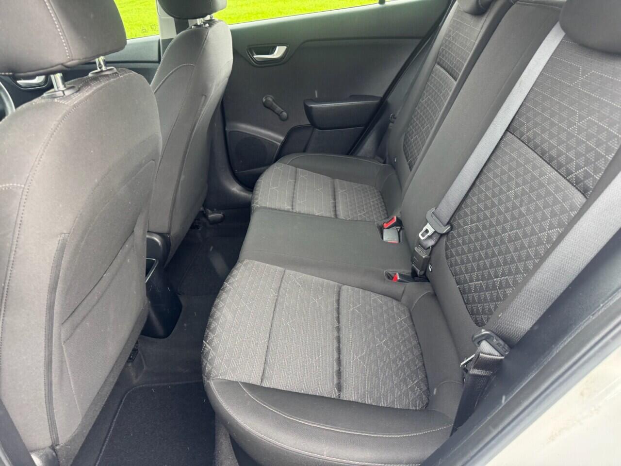 Kia Rio view 16