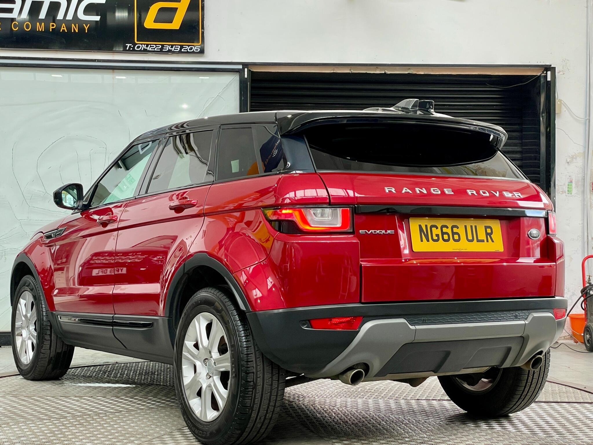 Land Rover Range Rover Evoque view 5