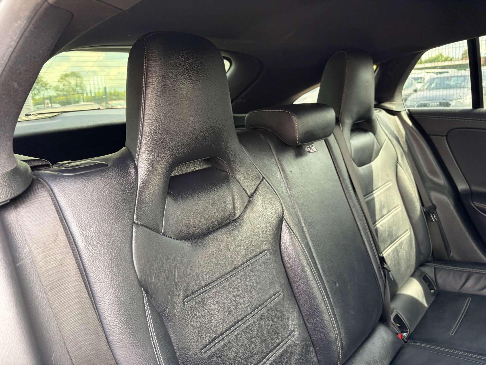 Mercedes-Benz Cla view 31