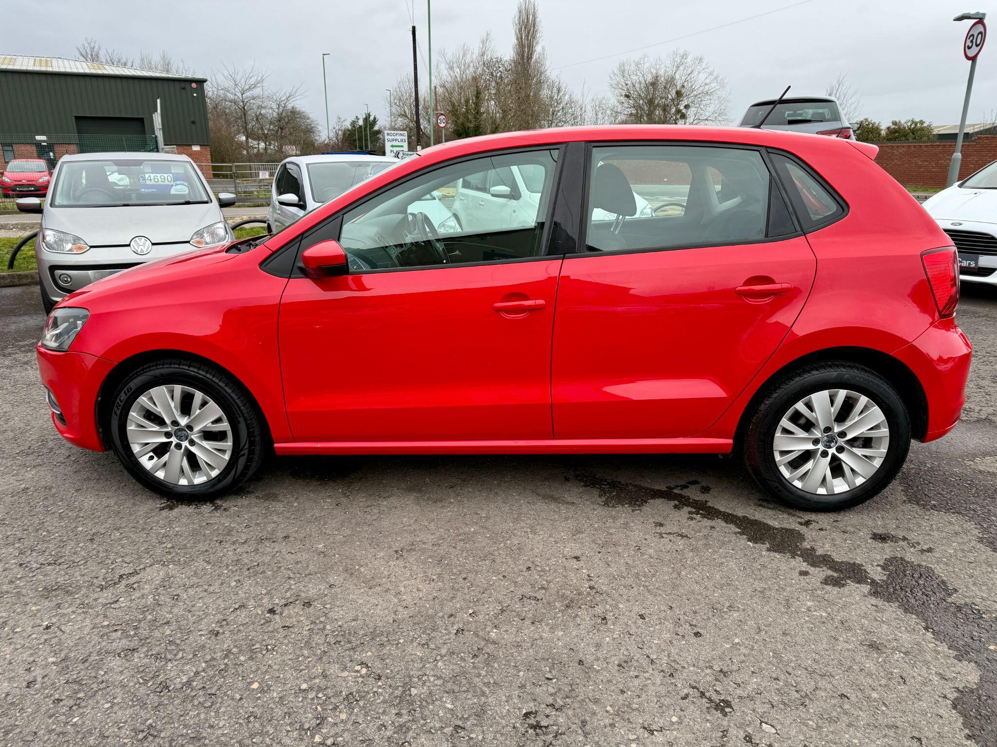 2014 Volkswagen Polo image 10
