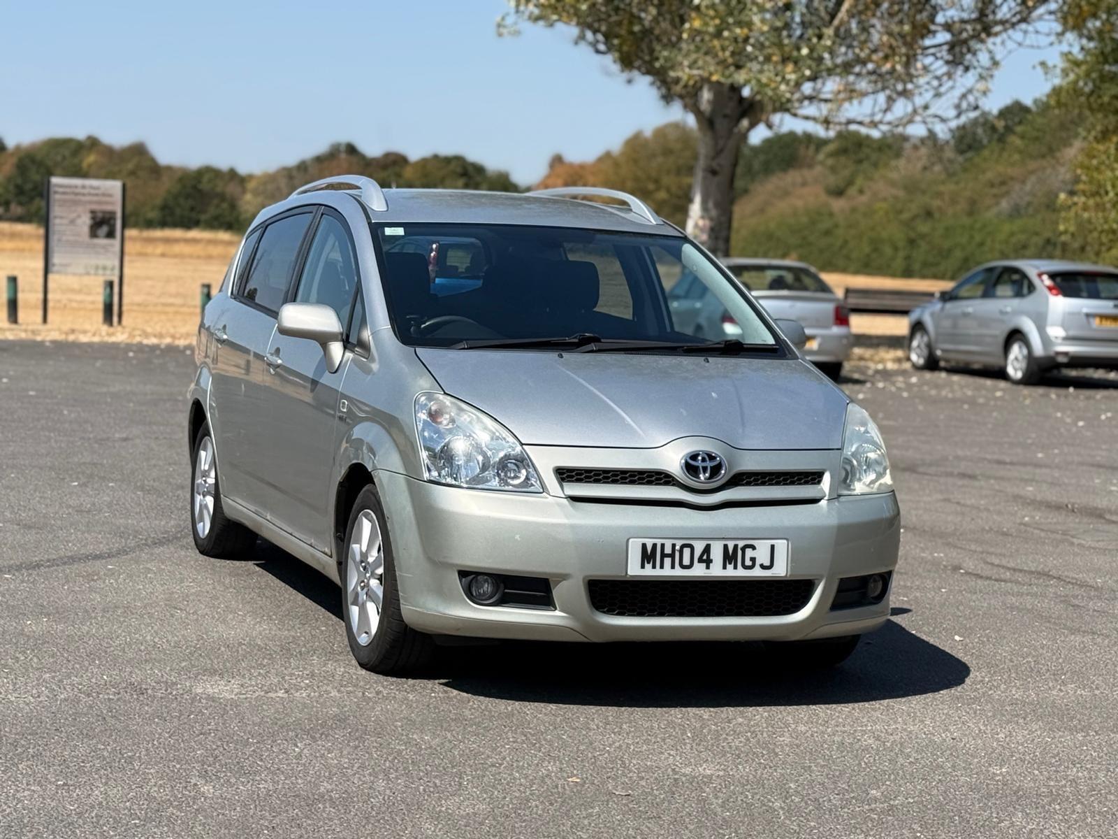 2004 Toyota Corolla Verso in Silver for sale