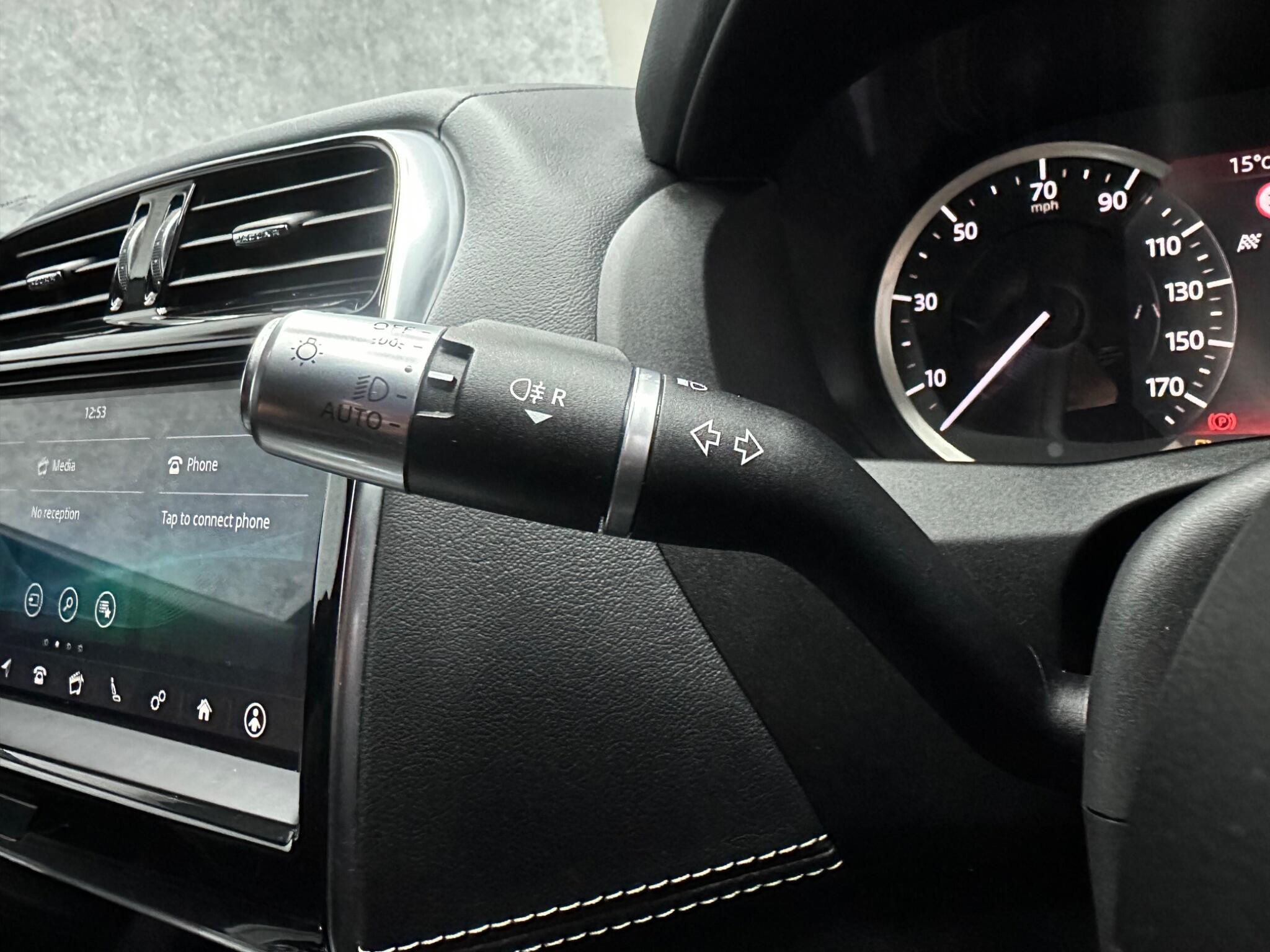 Jaguar Xe view 26