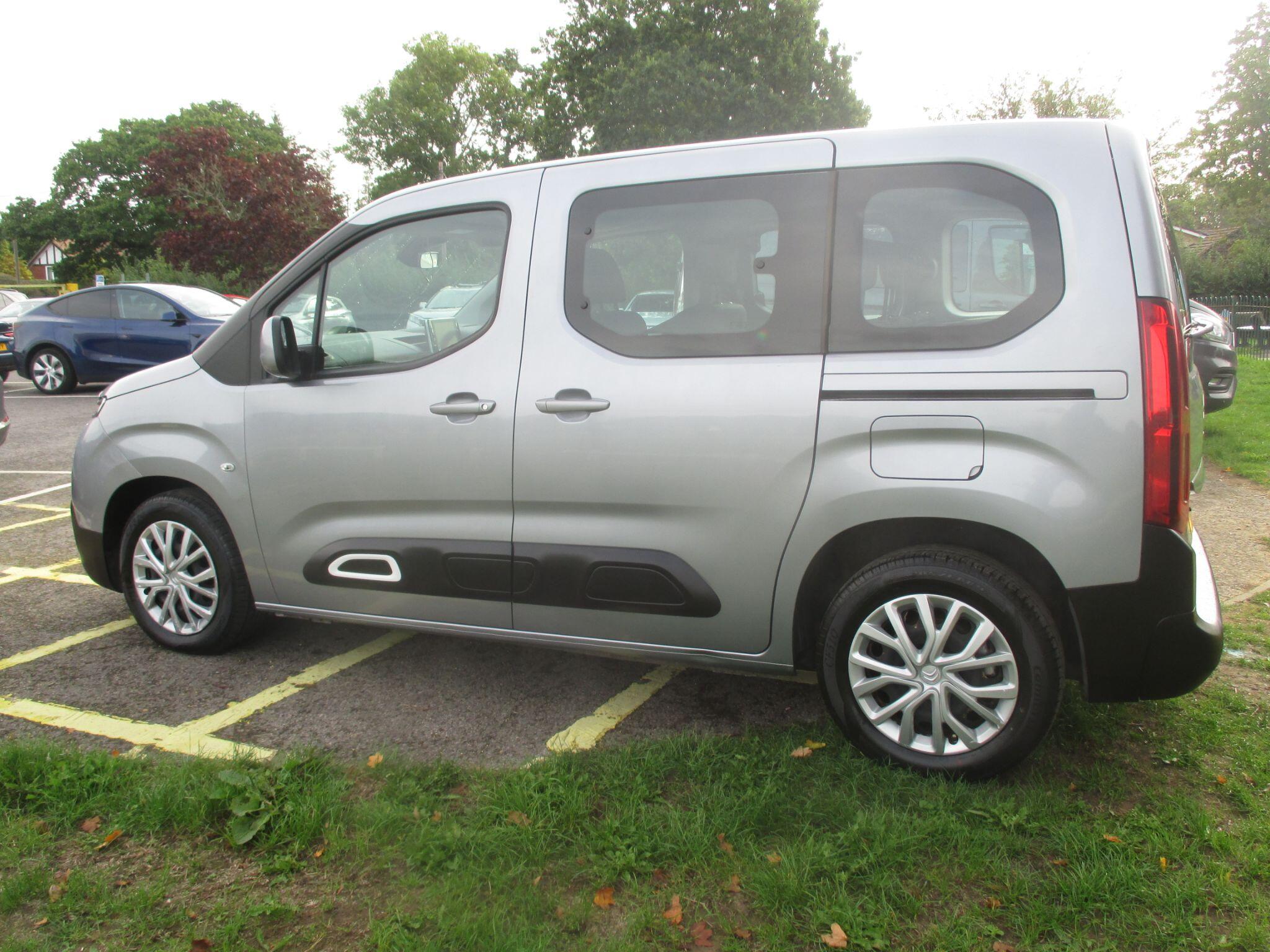 Citroen Berlingo view 15