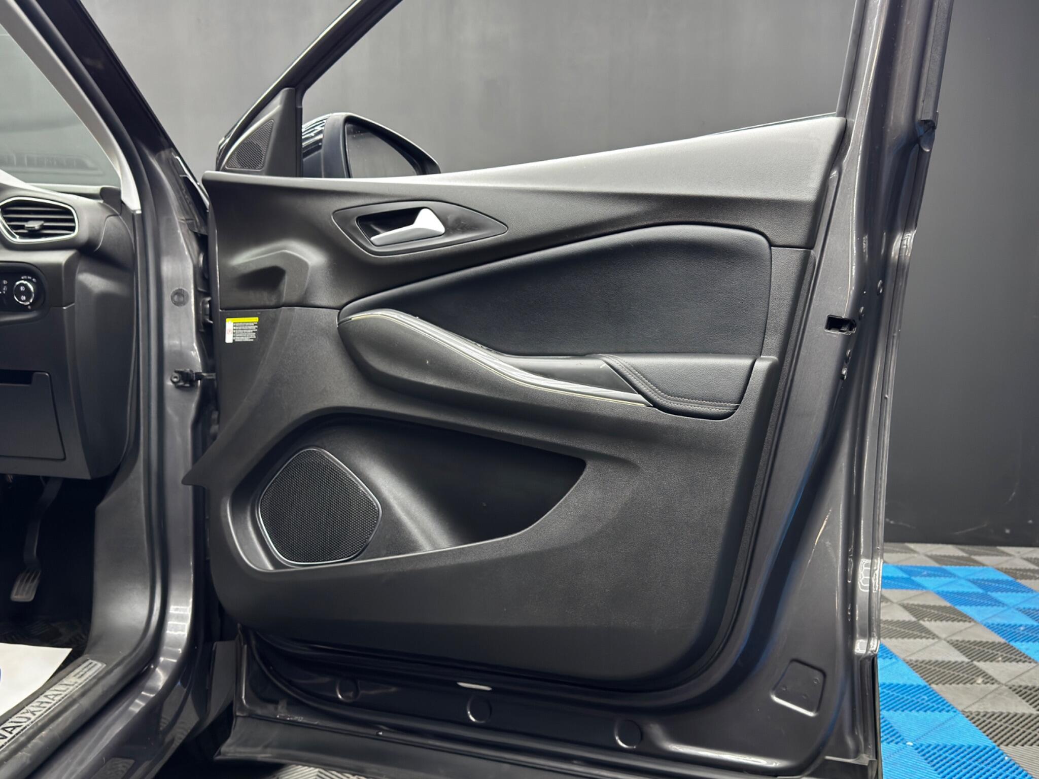 Vauxhall Grandland X view 36