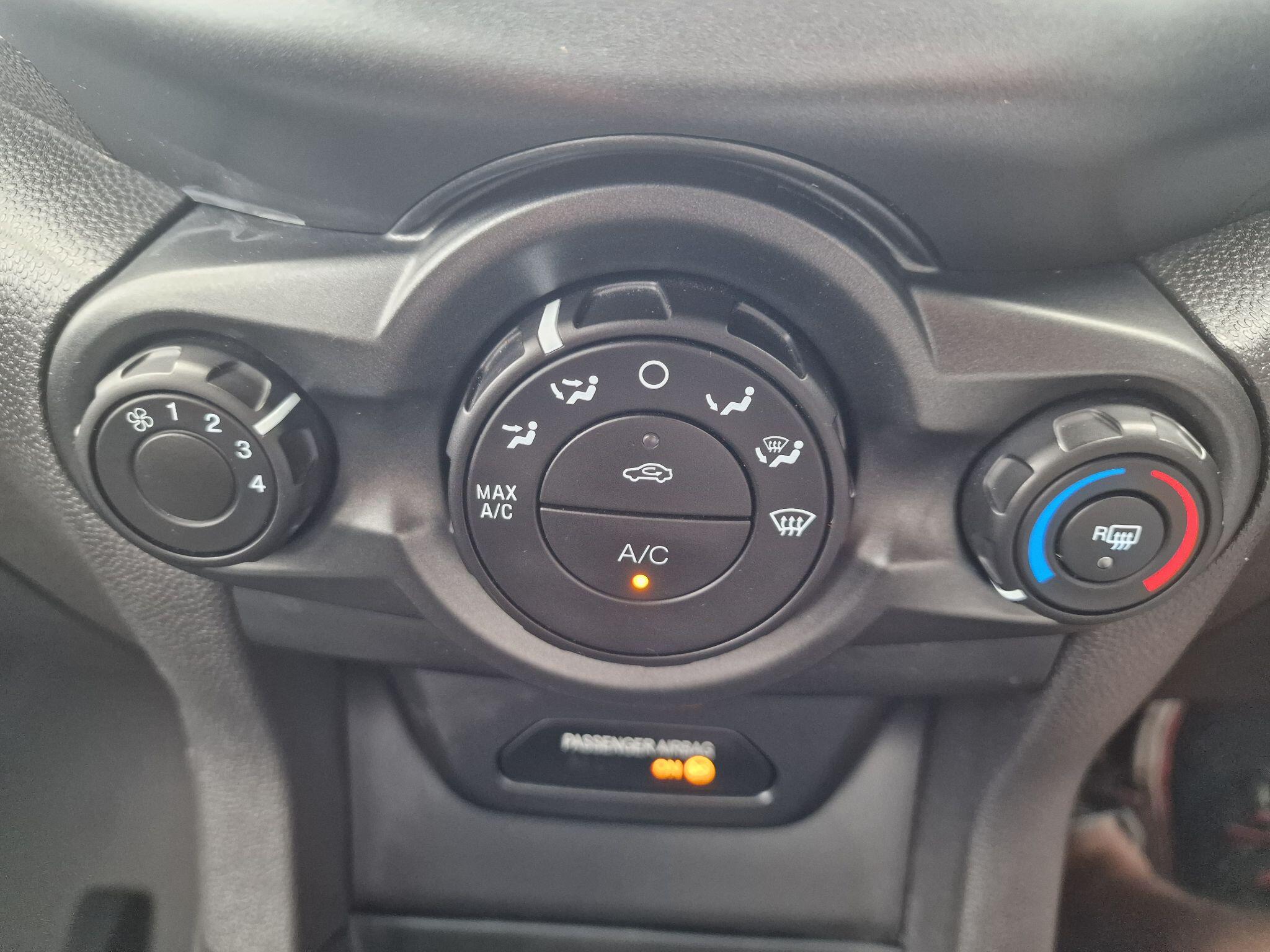 Ford Ecosport view 23