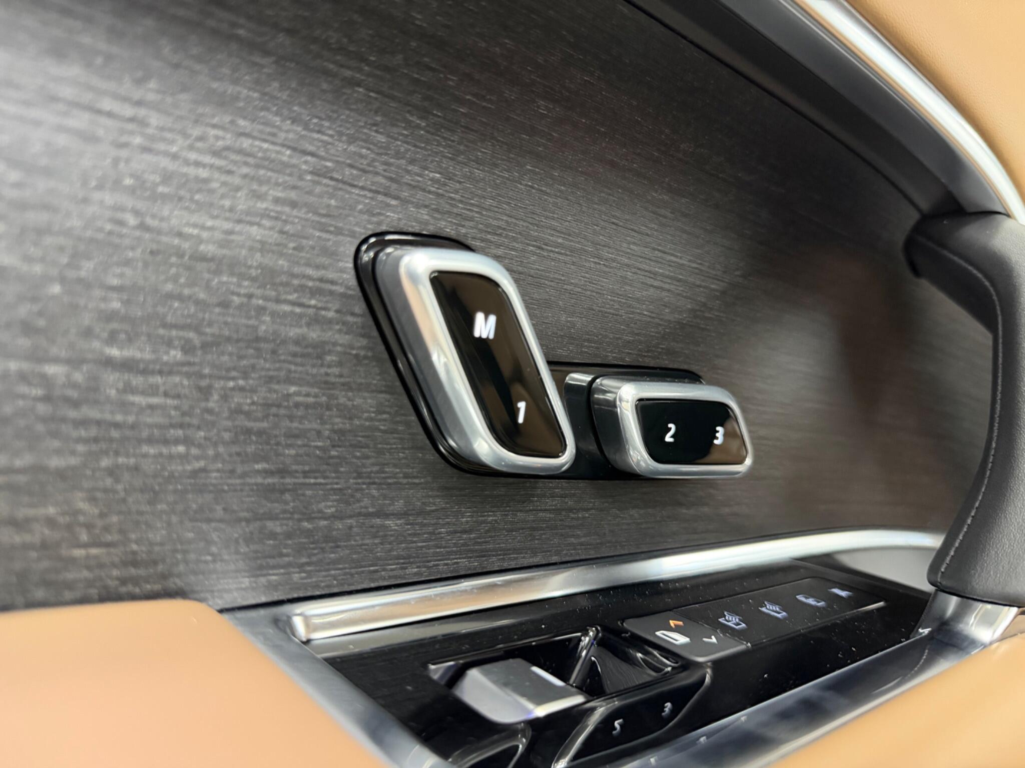 Land Rover Range Rover view 81