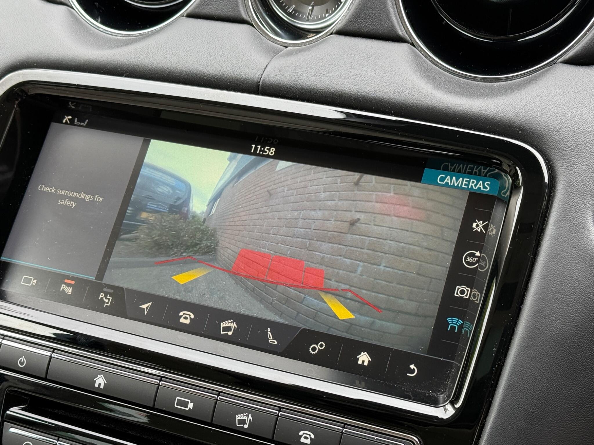 Jaguar XJ view 36