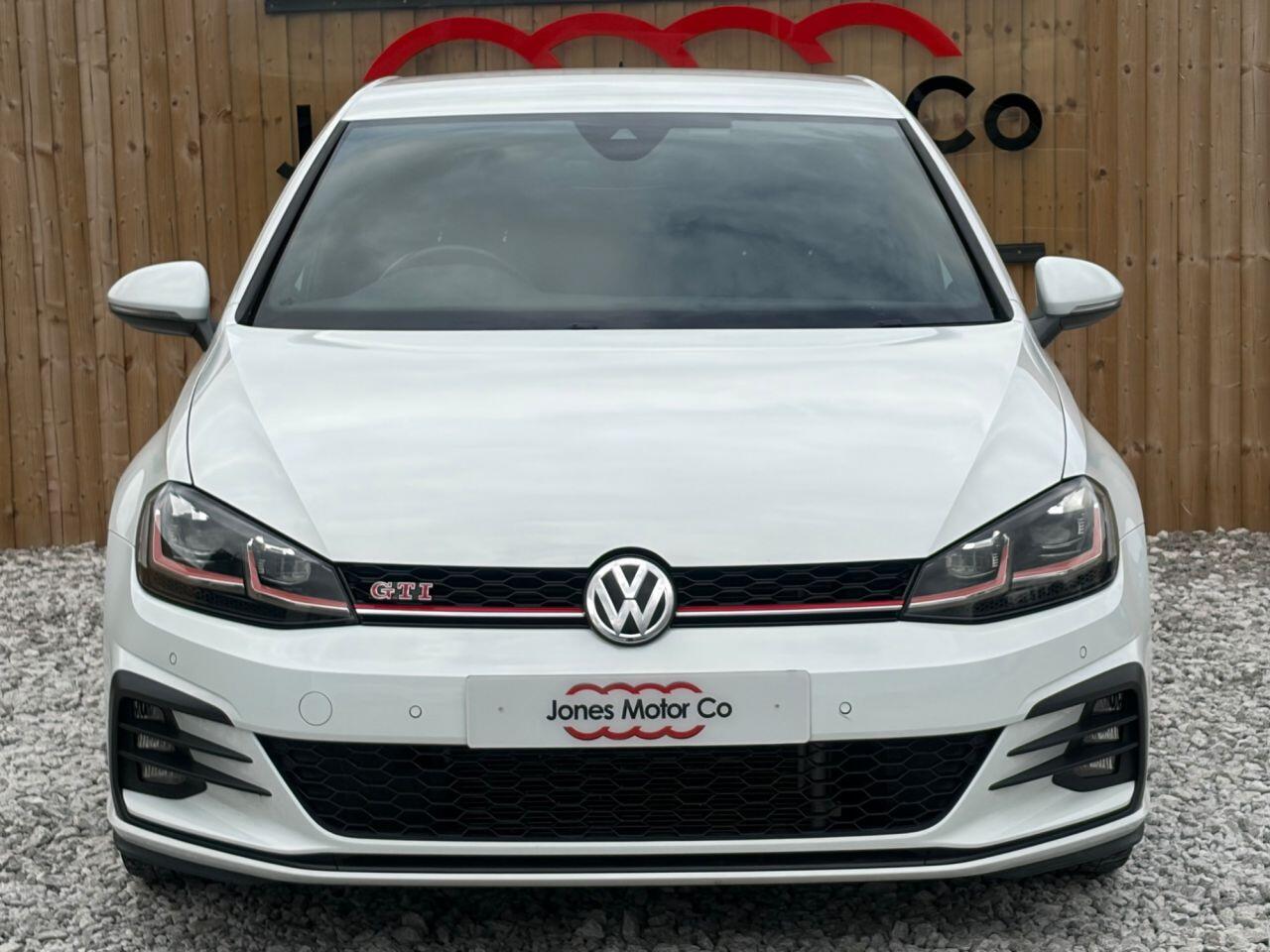 Volkswagen Golf view 2