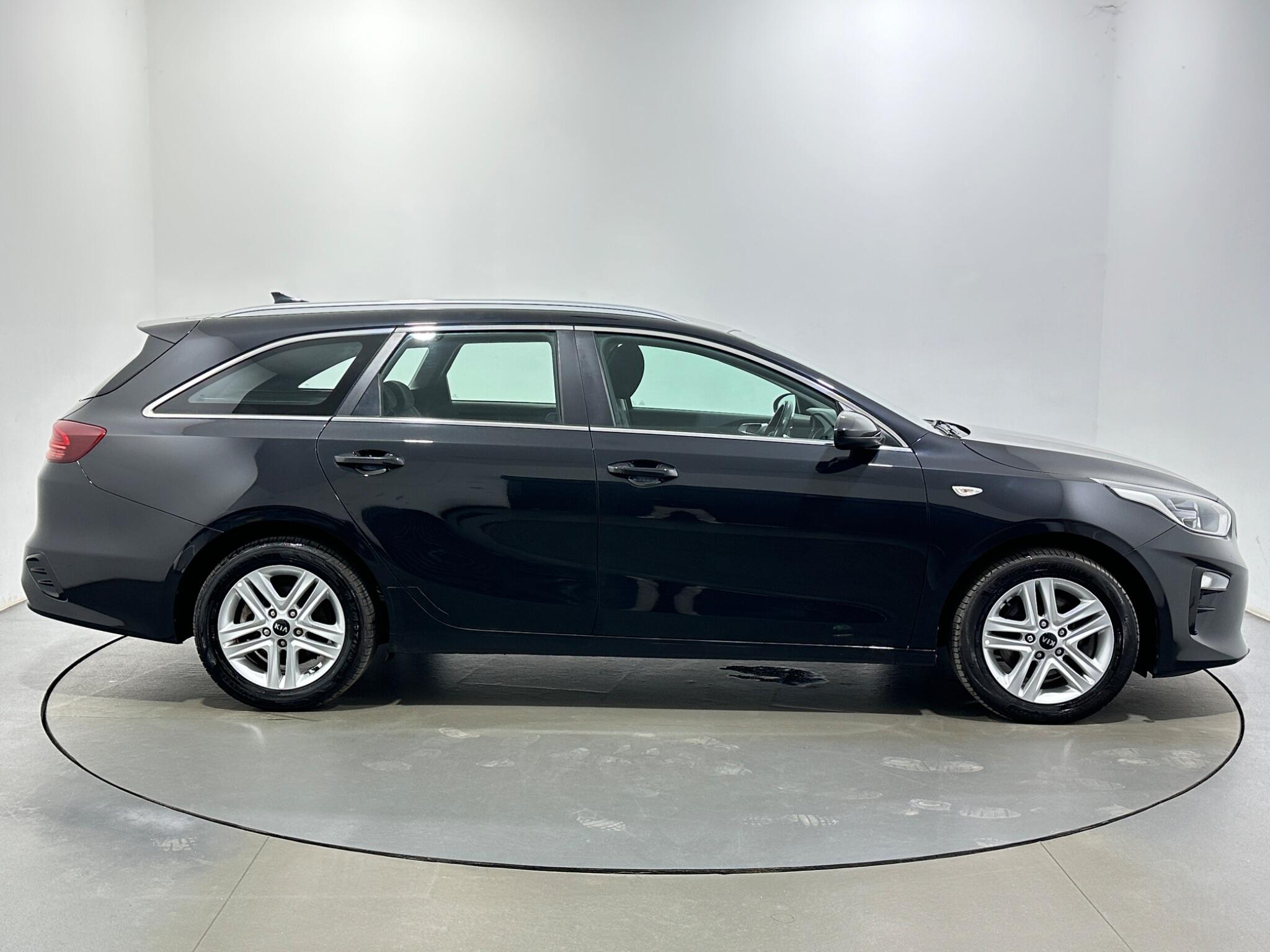 Kia Ceed view 9