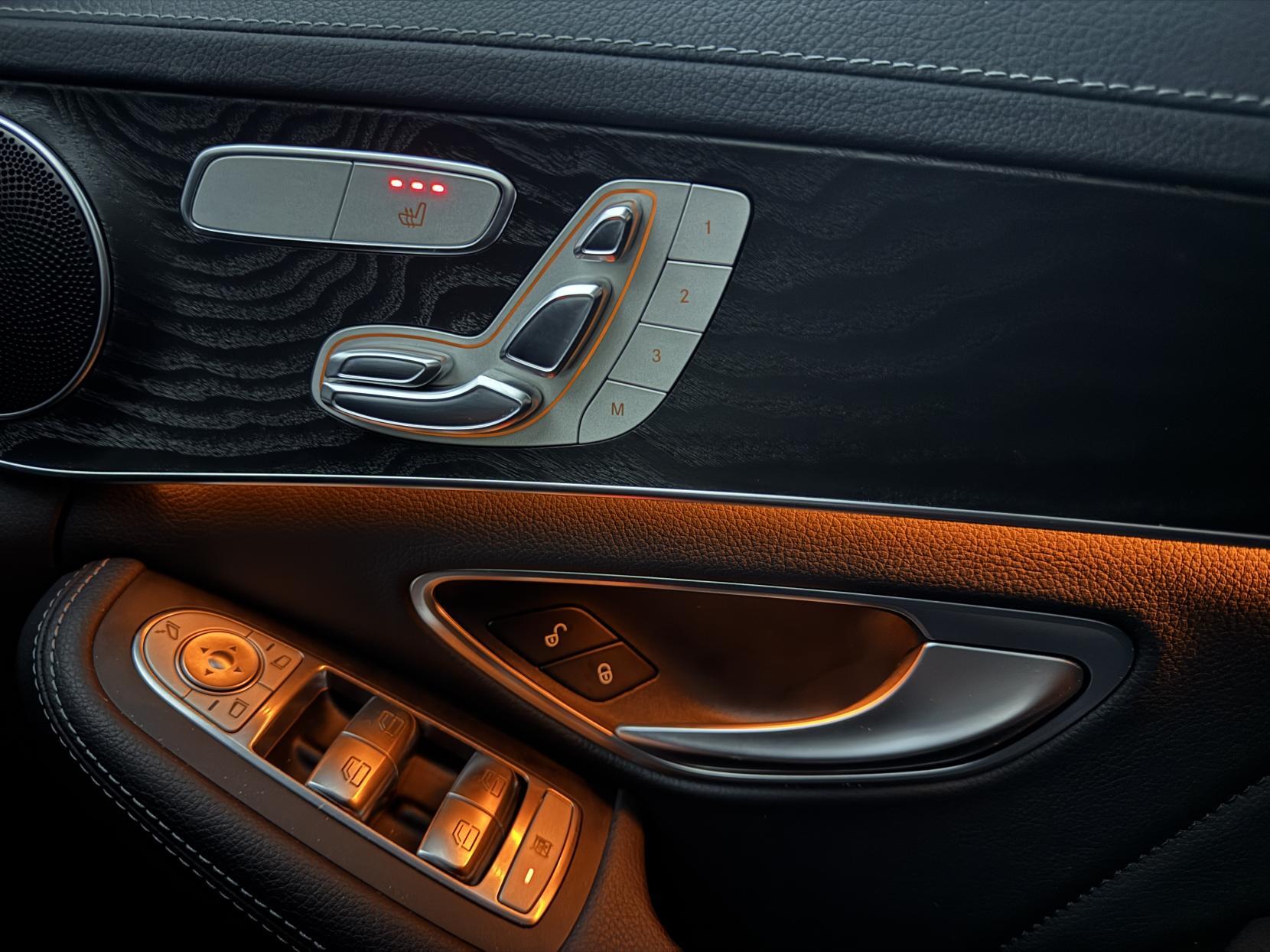 Mercedes-Benz C-Class view 79